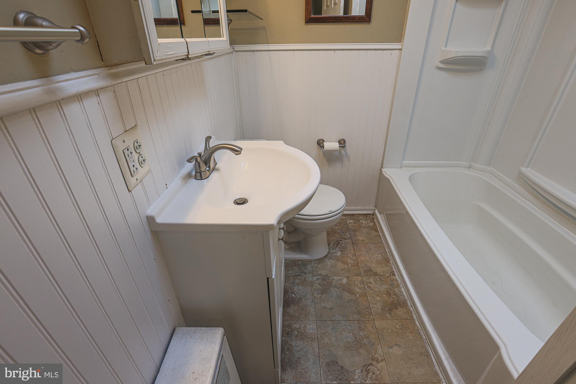 PHILADELPHIA HEIGHTS - Residential