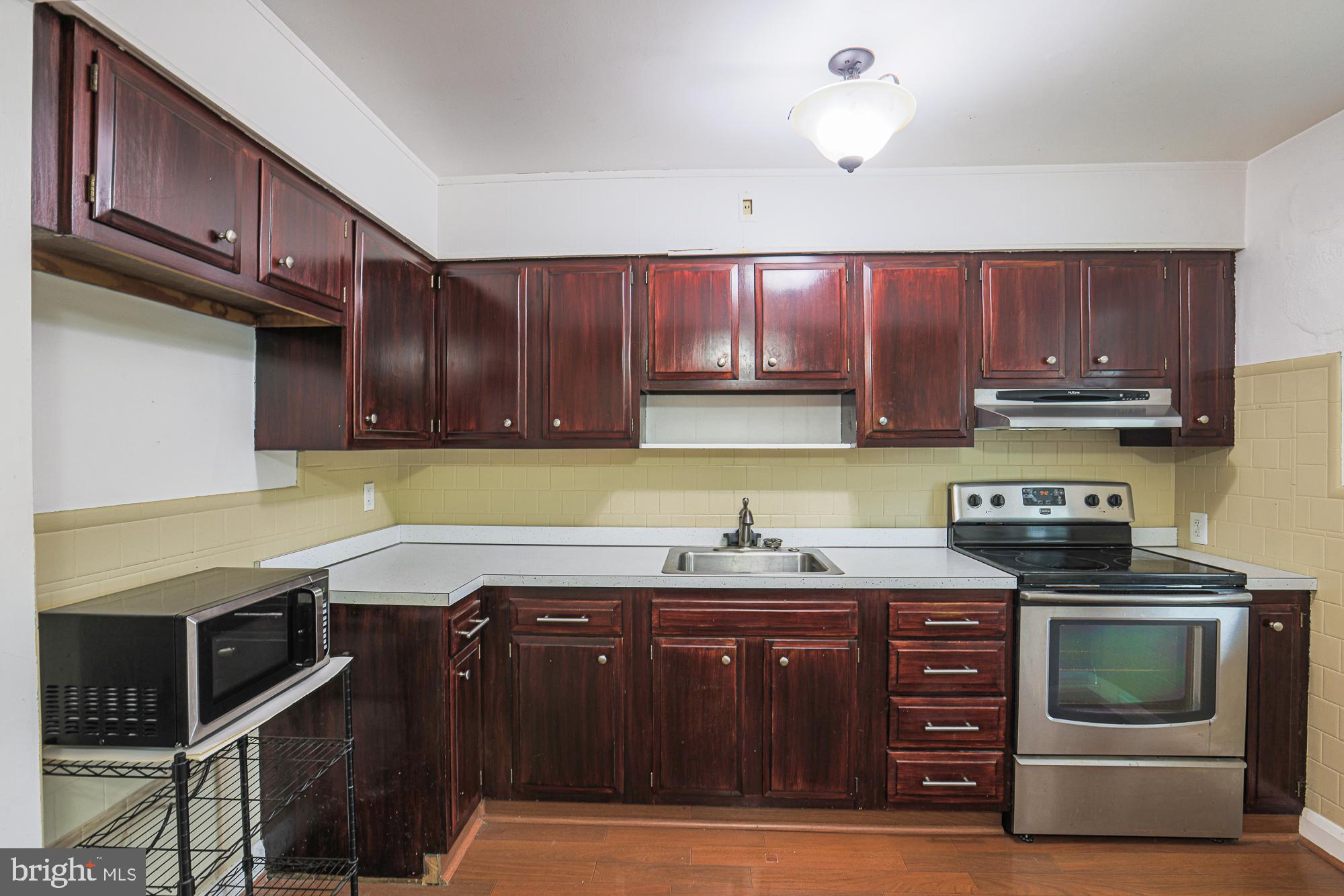 PHILADELPHIA HEIGHTS - Residential