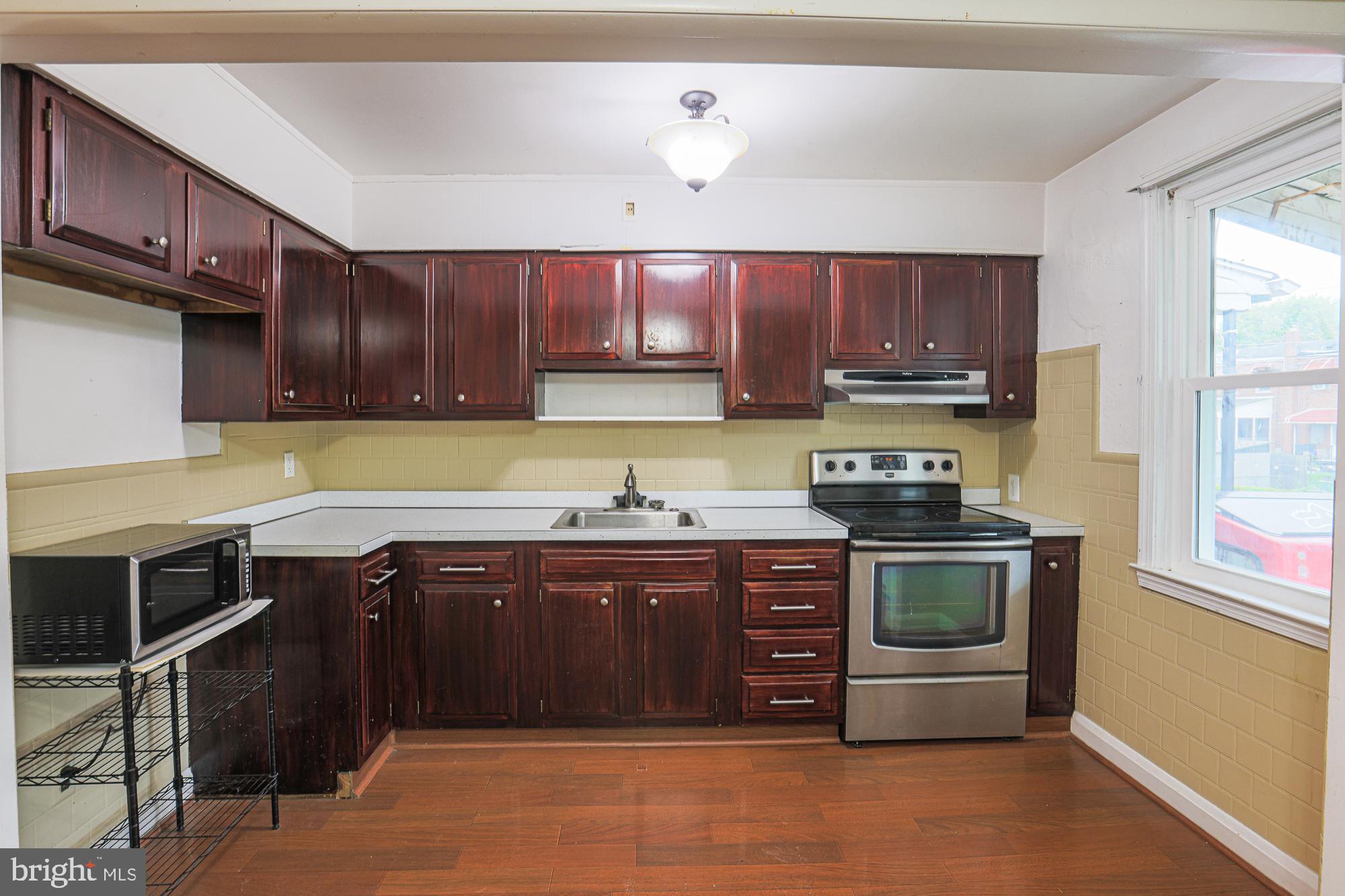 PHILADELPHIA HEIGHTS - Residential