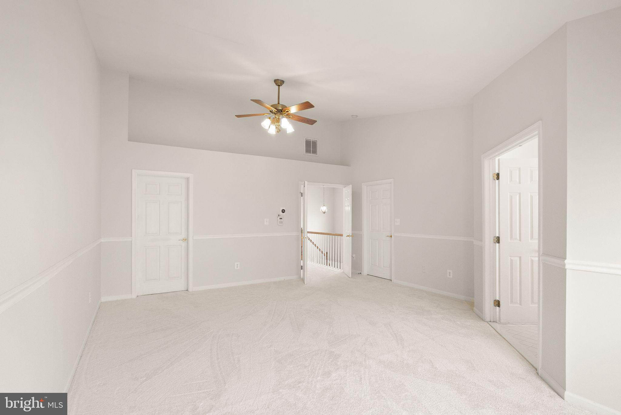 SOUTH RIDING - Residential