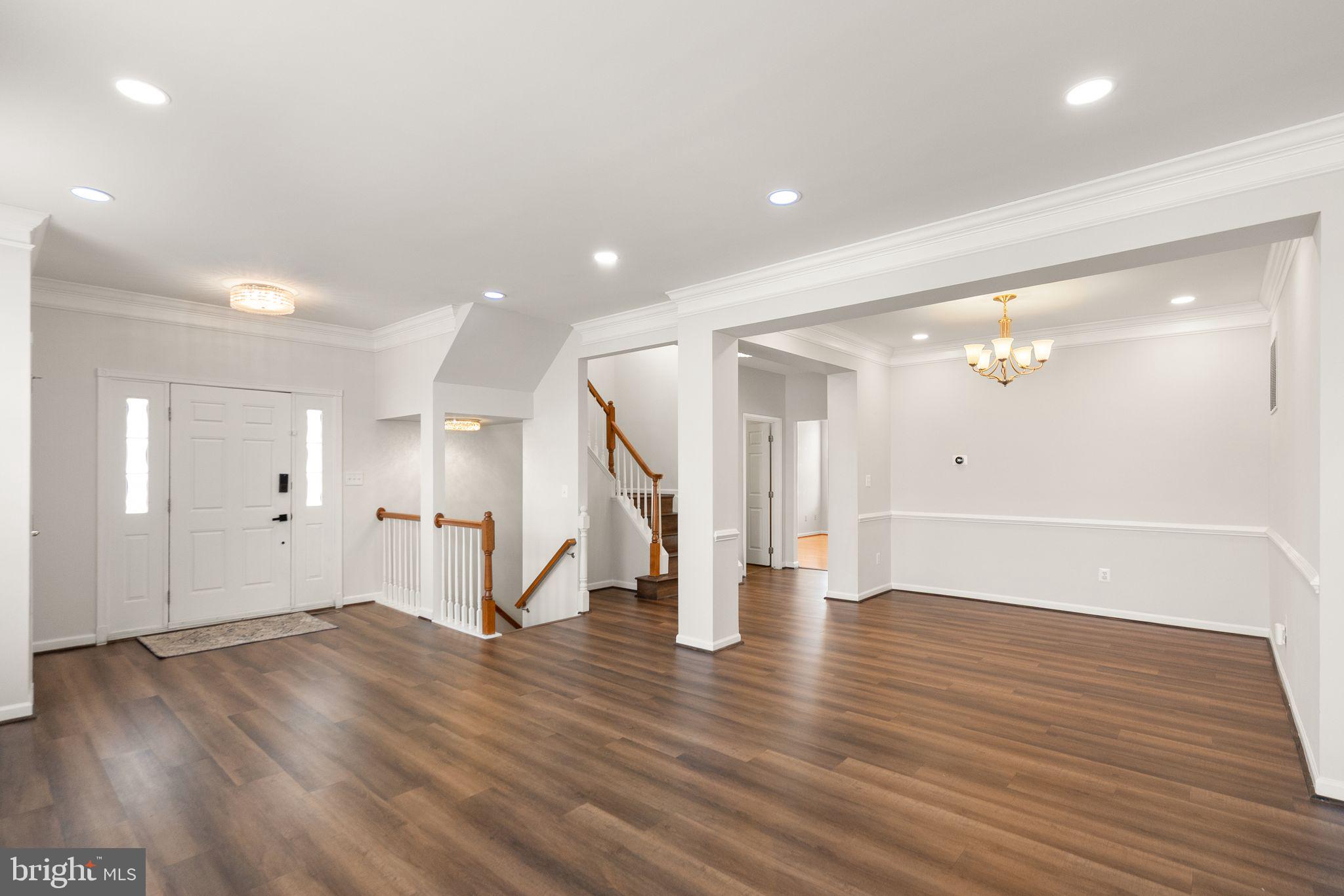 SOUTH RIDING - Residential