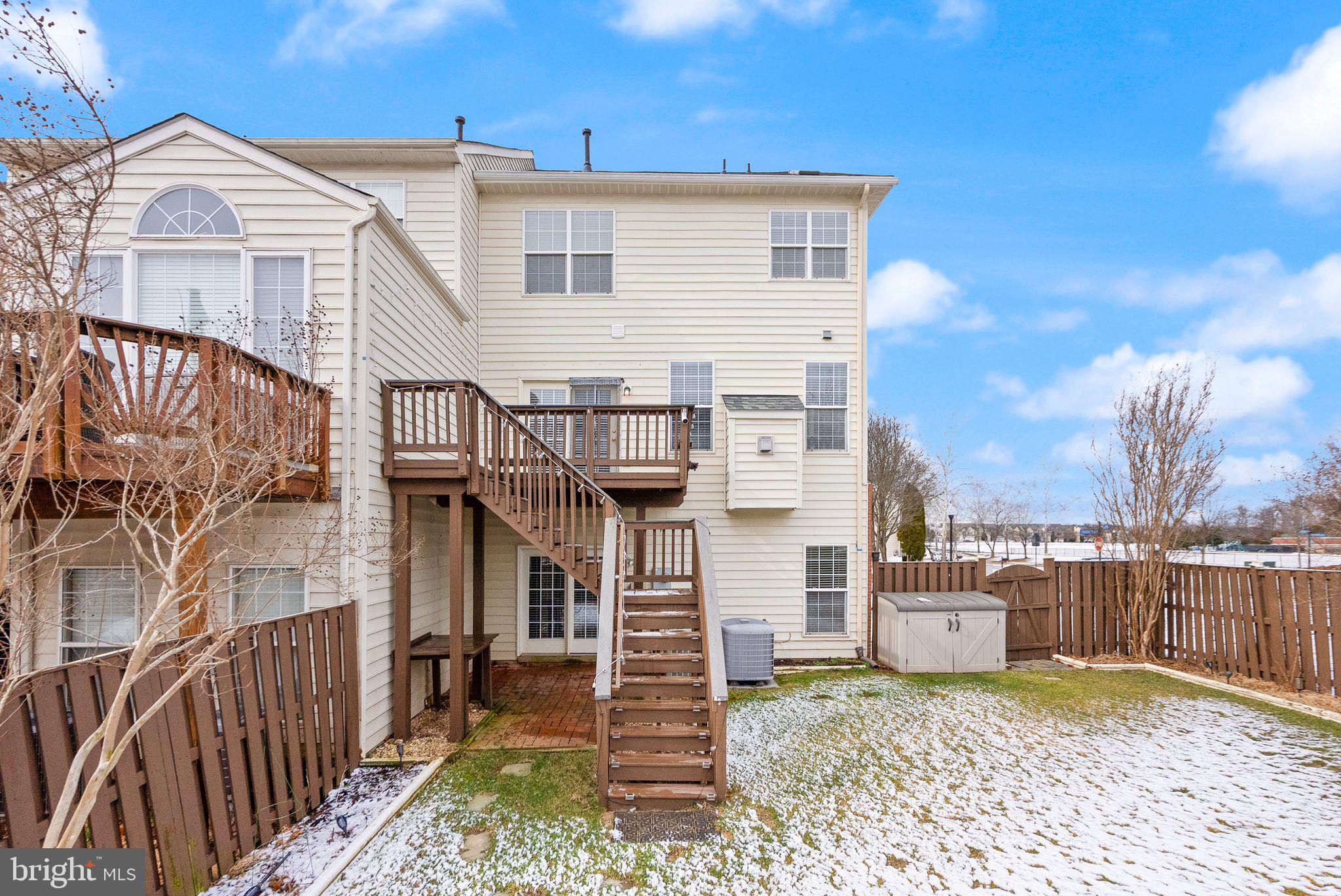 SOUTH RIDING - Residential