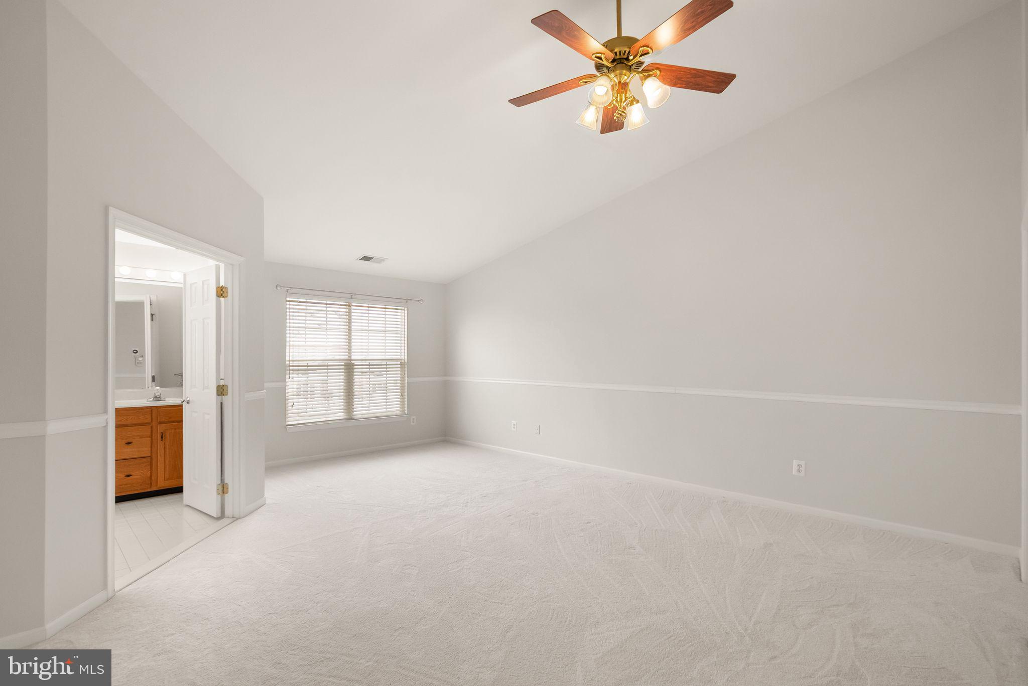 SOUTH RIDING - Residential