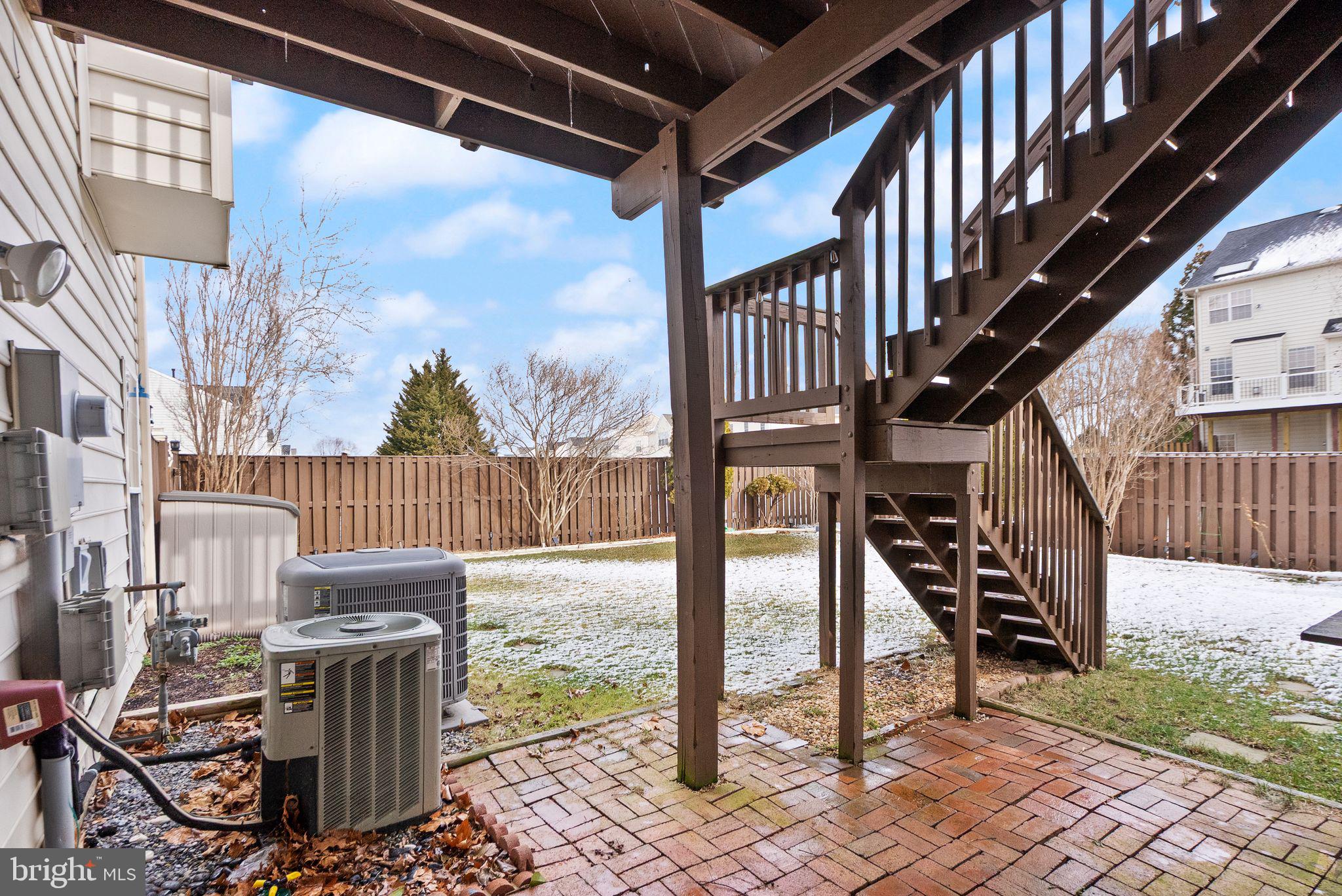 SOUTH RIDING - Residential