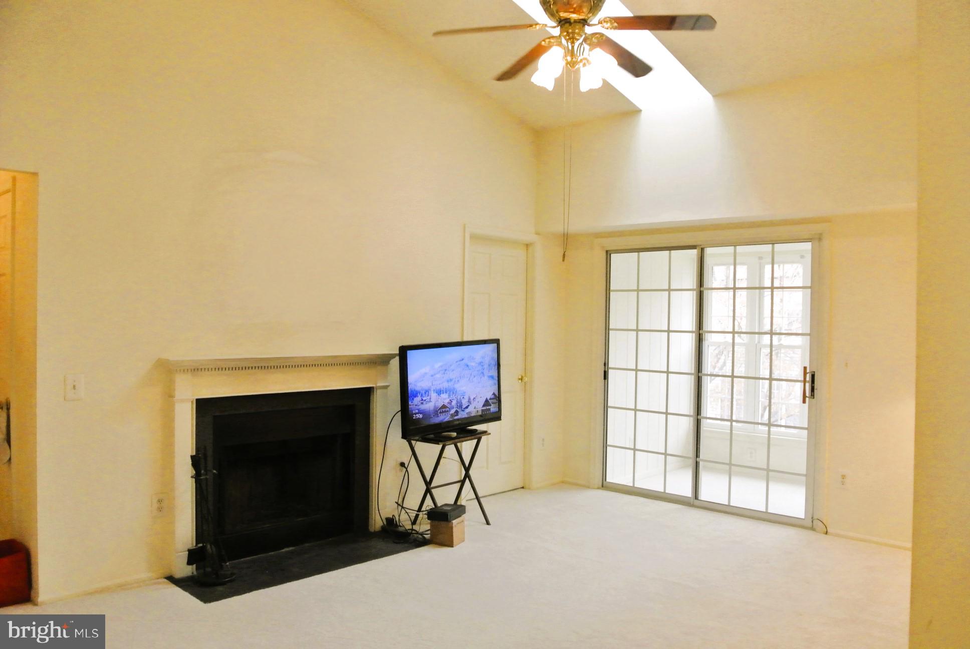 FOX CHAPEL AT TUDOR KNOLLS - Residential