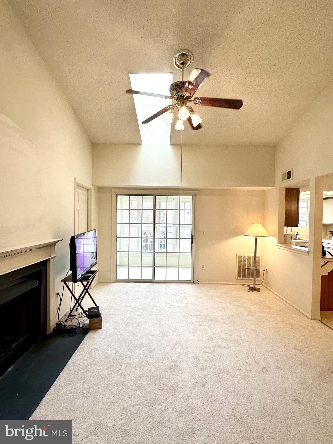 FOX CHAPEL AT TUDOR KNOLLS - Residential