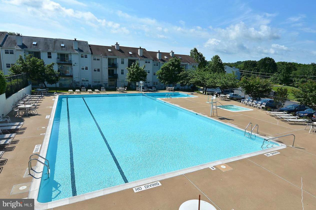 FOX CHAPEL AT TUDOR KNOLLS - Residential