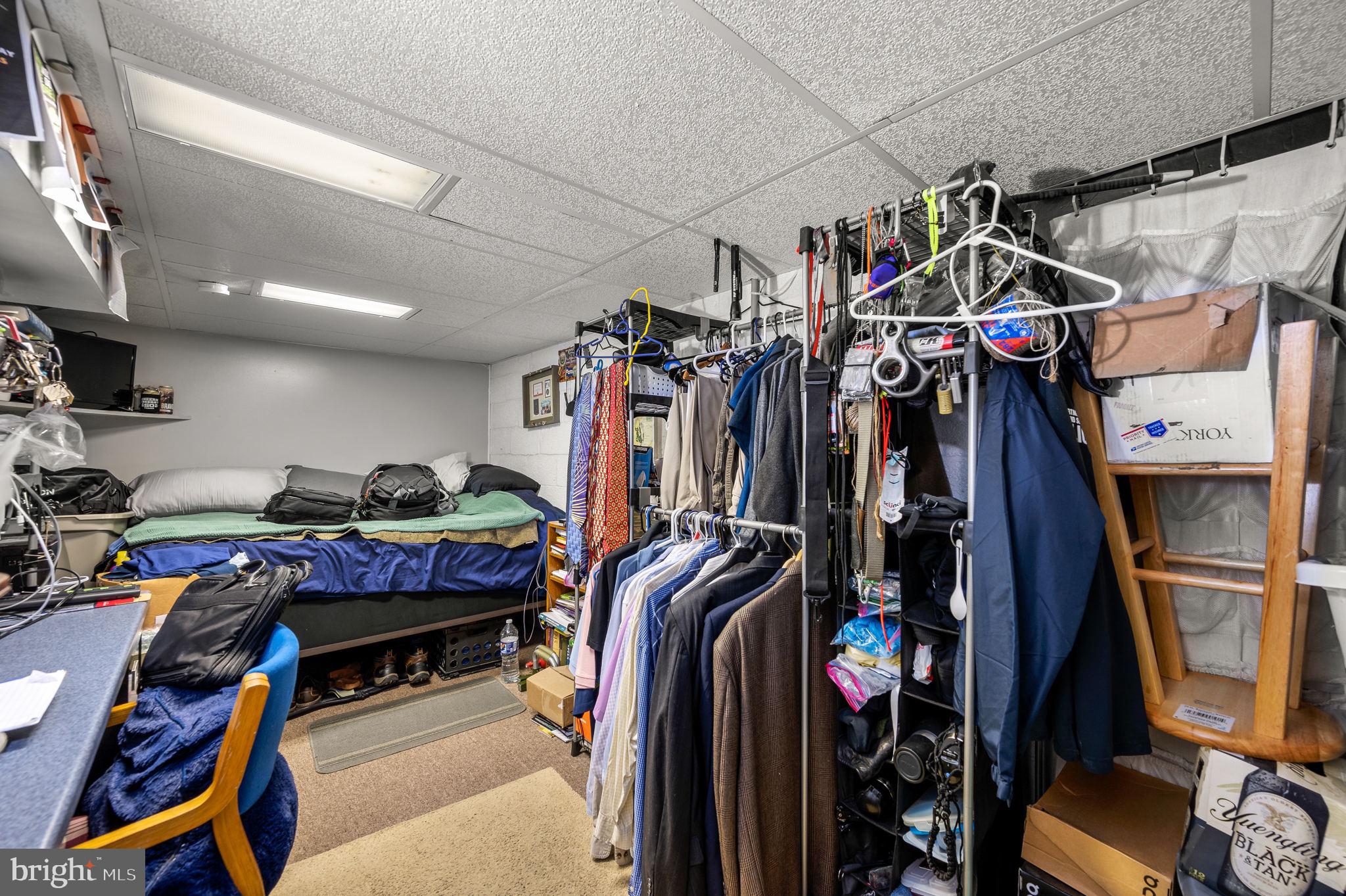 LESTER - Residential