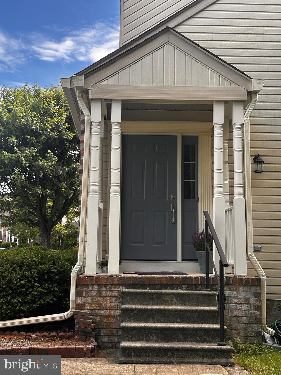 1827 BETH BRIDGE CIRCLE