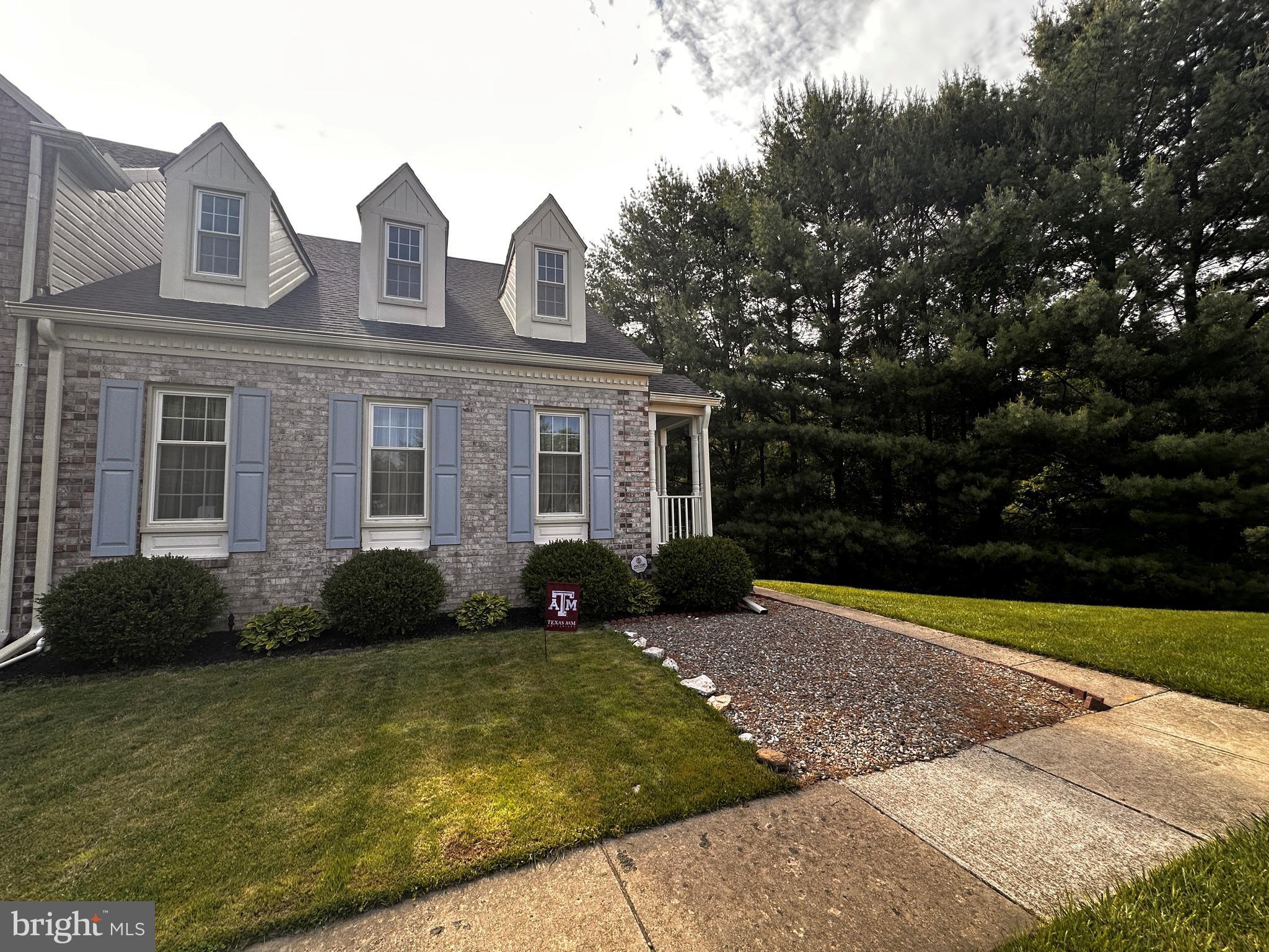1827 BETH BRIDGE CIRCLE