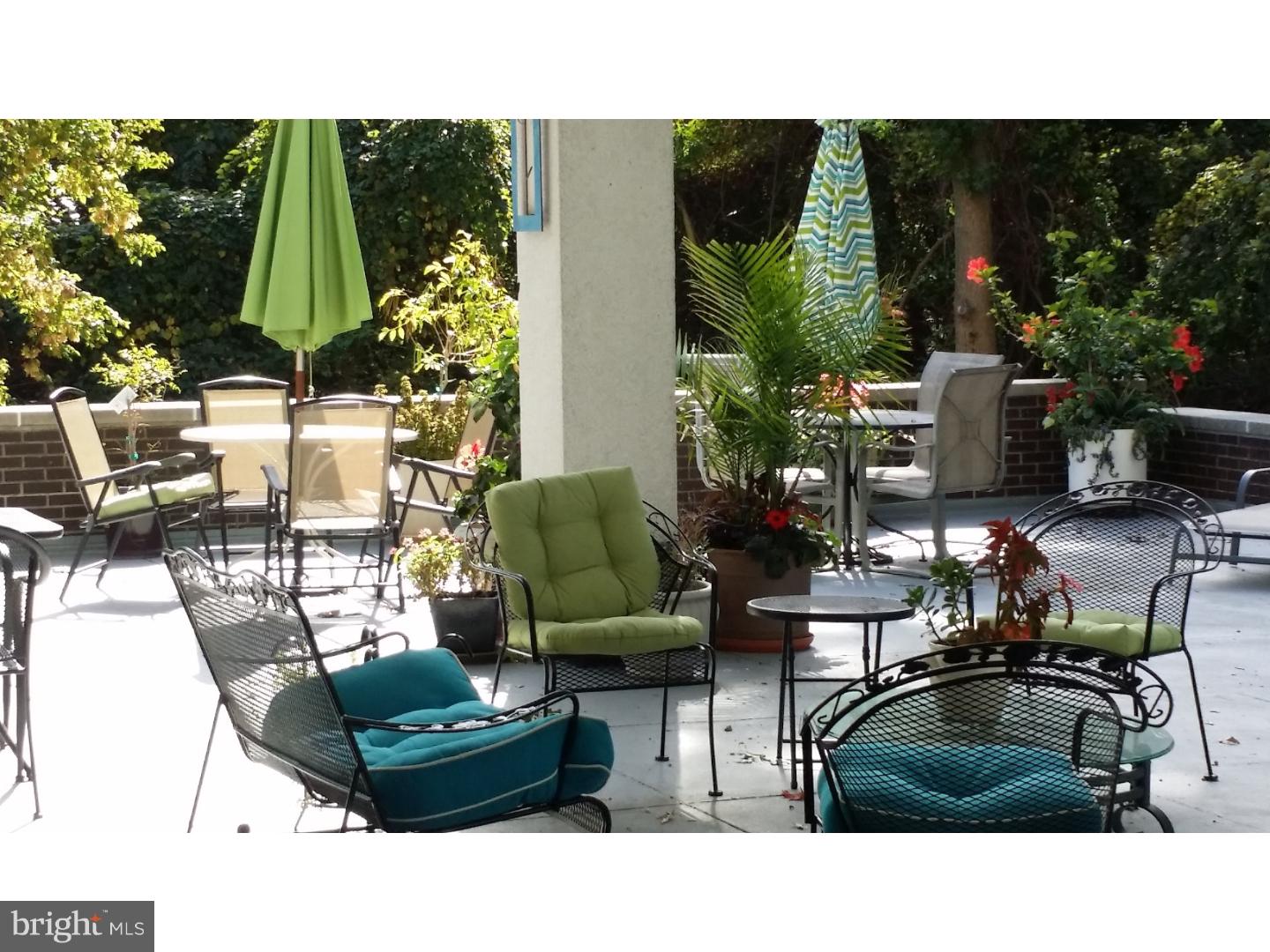 PARK PLAZA - Residential