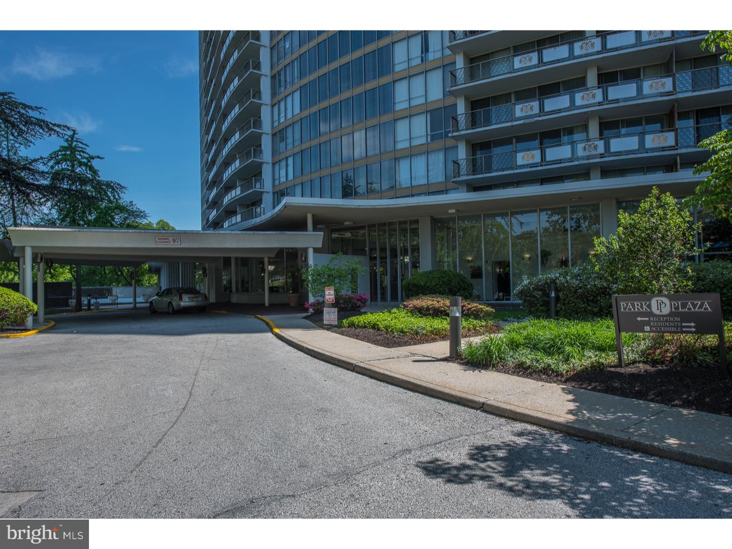 PARK PLAZA - Residential