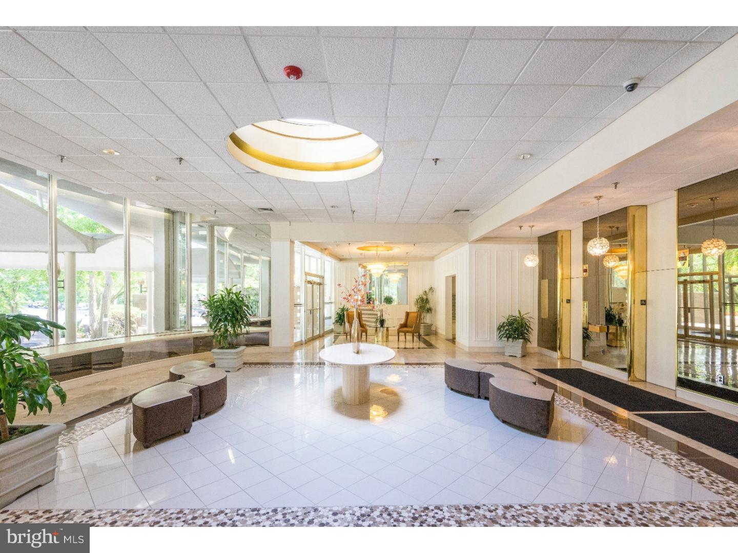 PARK PLAZA - Residential