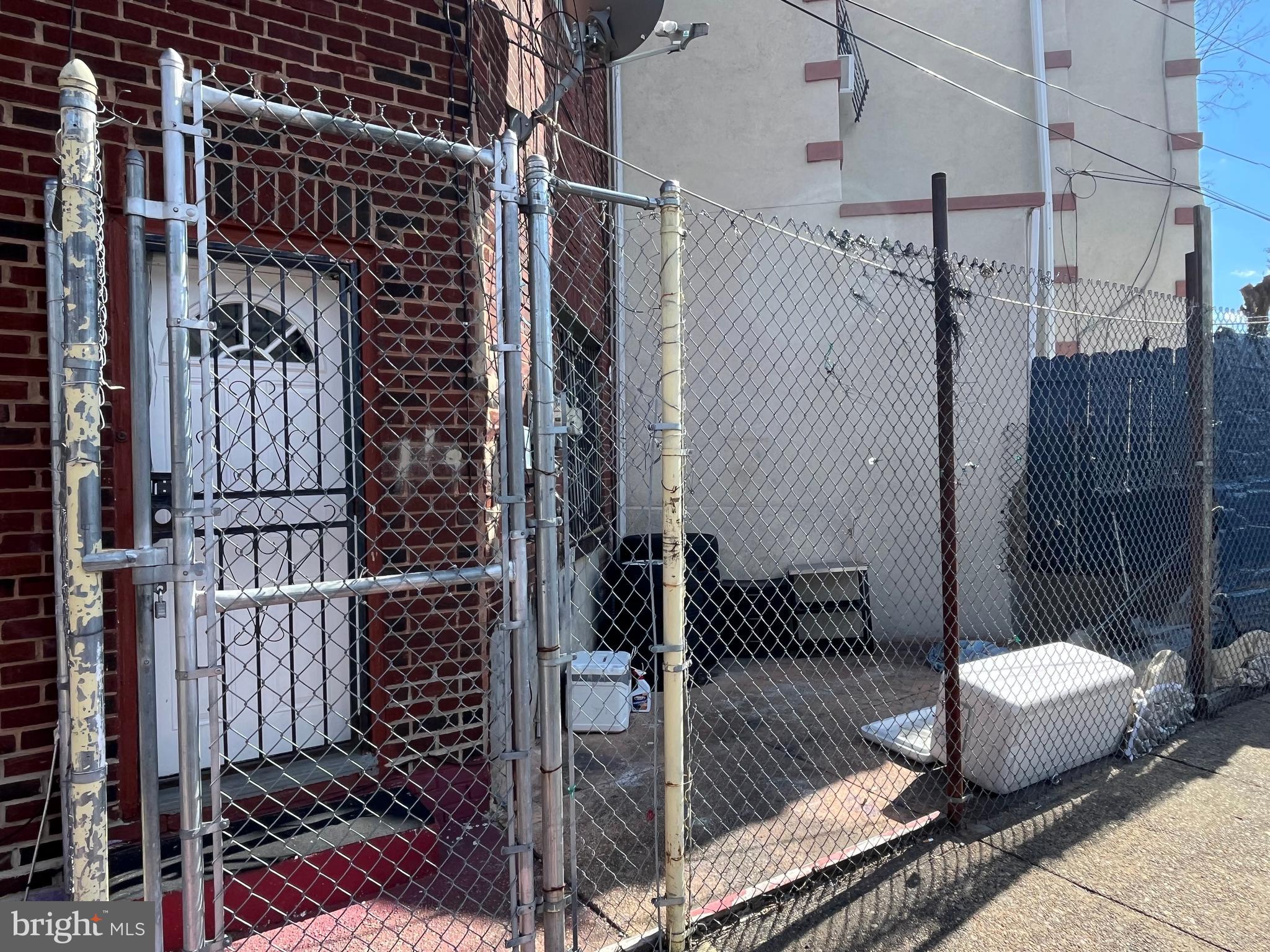 FRANKFORD - Residential Income