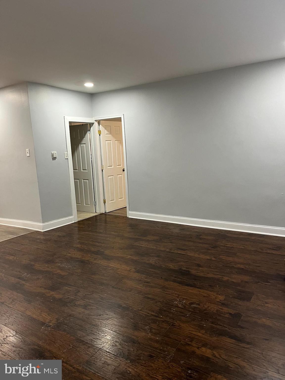 FRANKFORD - Residential Income