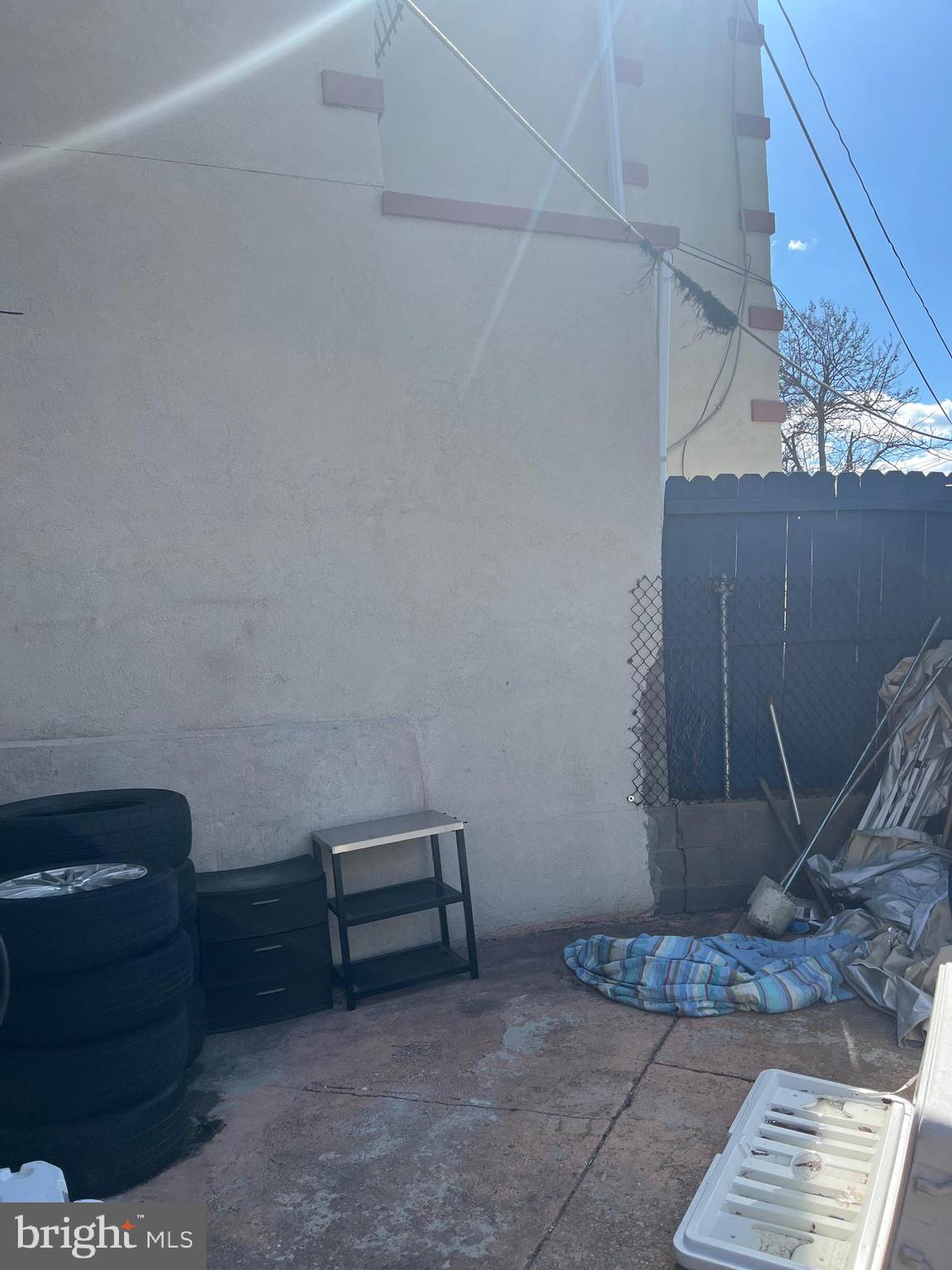 FRANKFORD - Residential Income