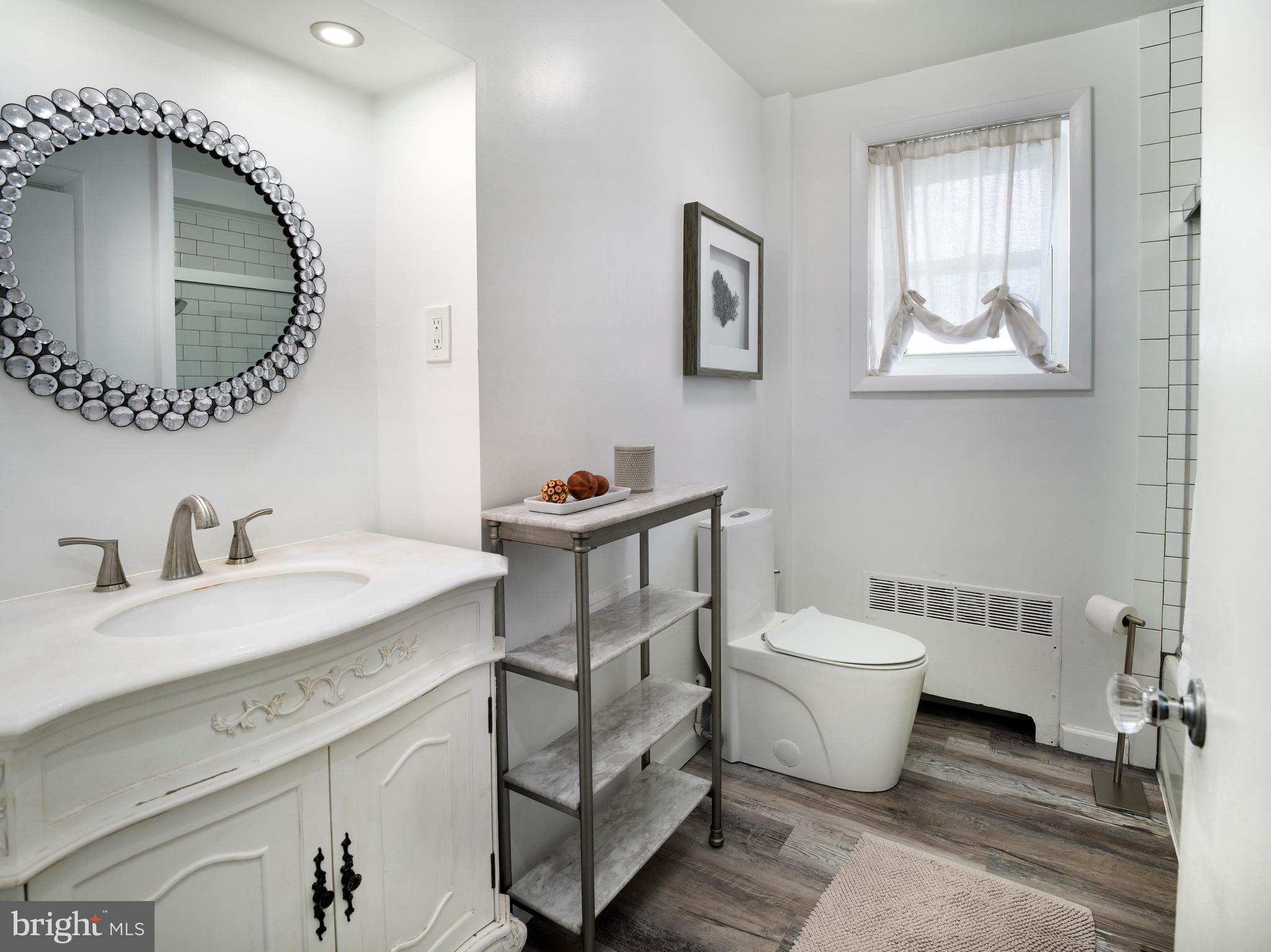 LATCHS LANE - Residential