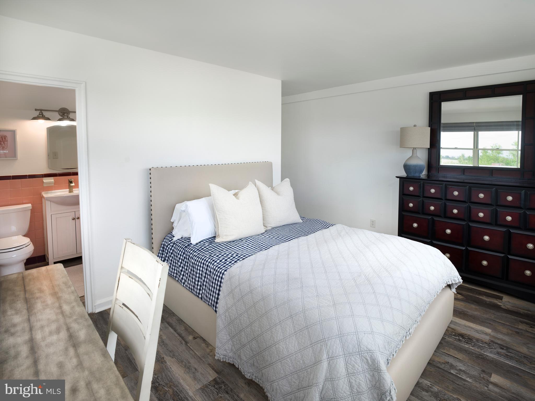 LATCHS LANE - Residential