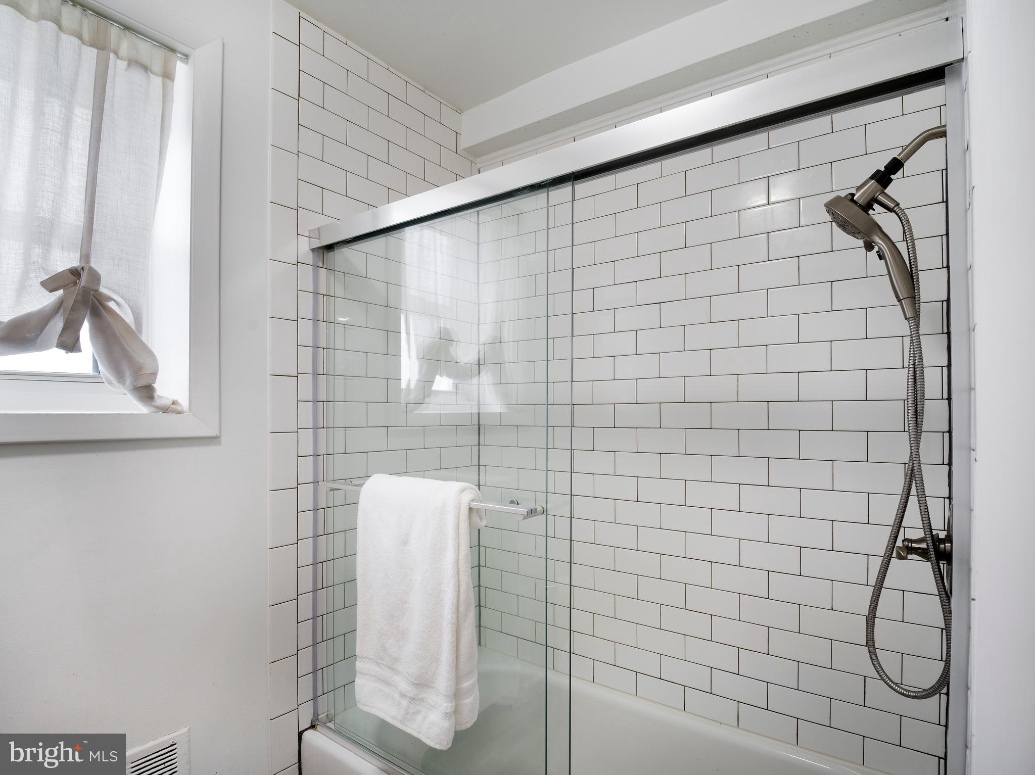 LATCHS LANE - Residential