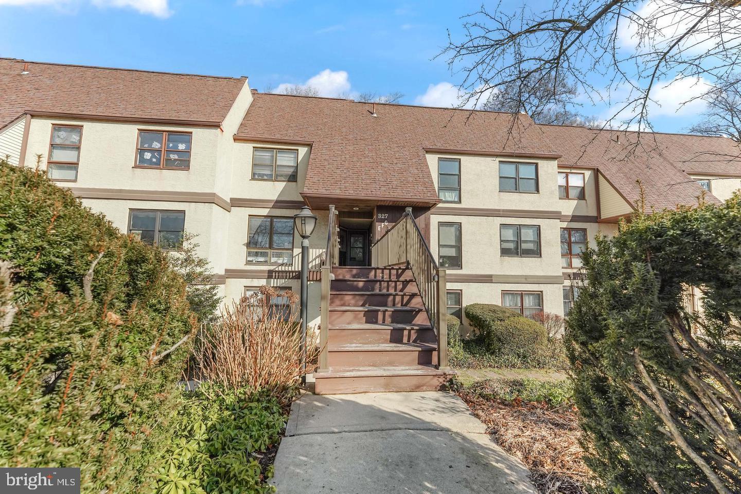 ROXBOROUGH - Residential Lease