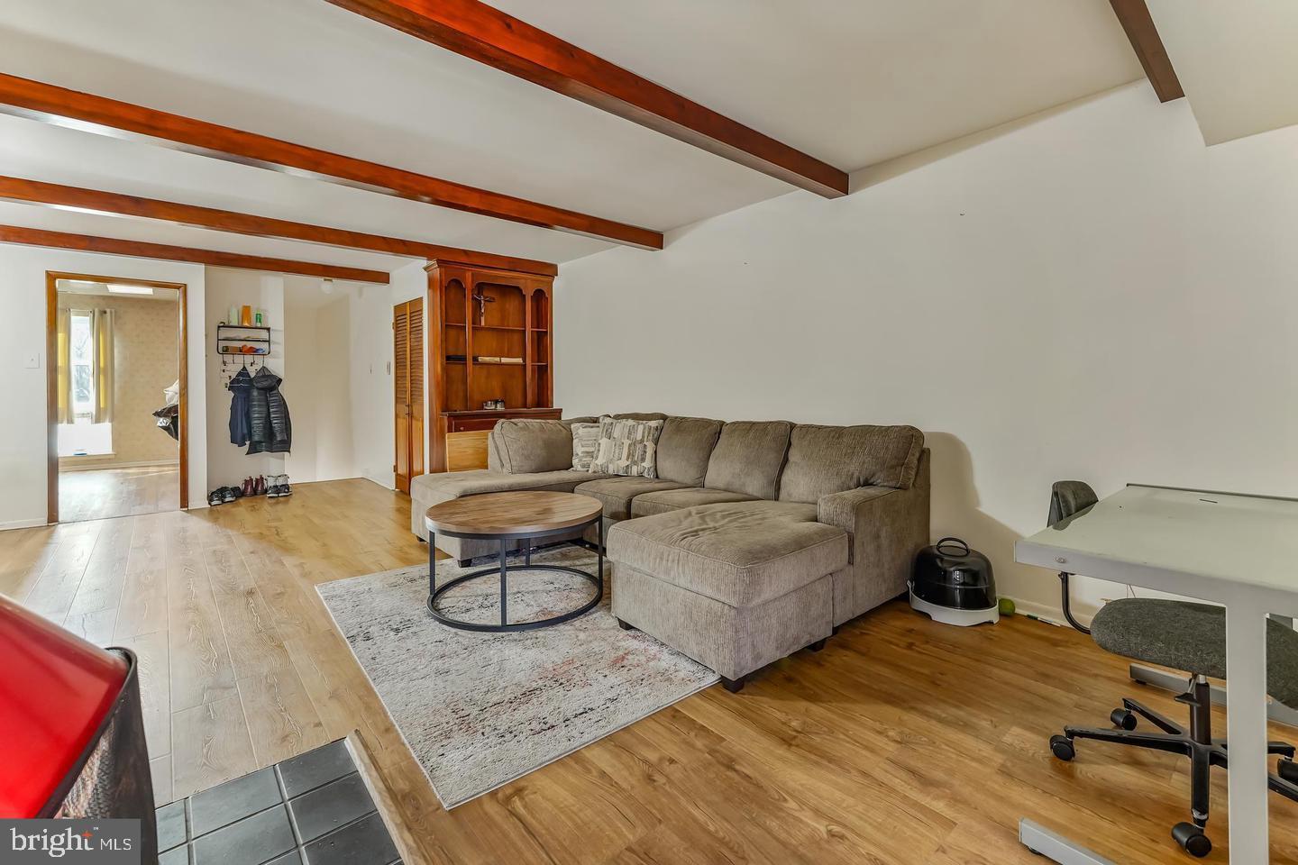 ROXBOROUGH - Residential Lease