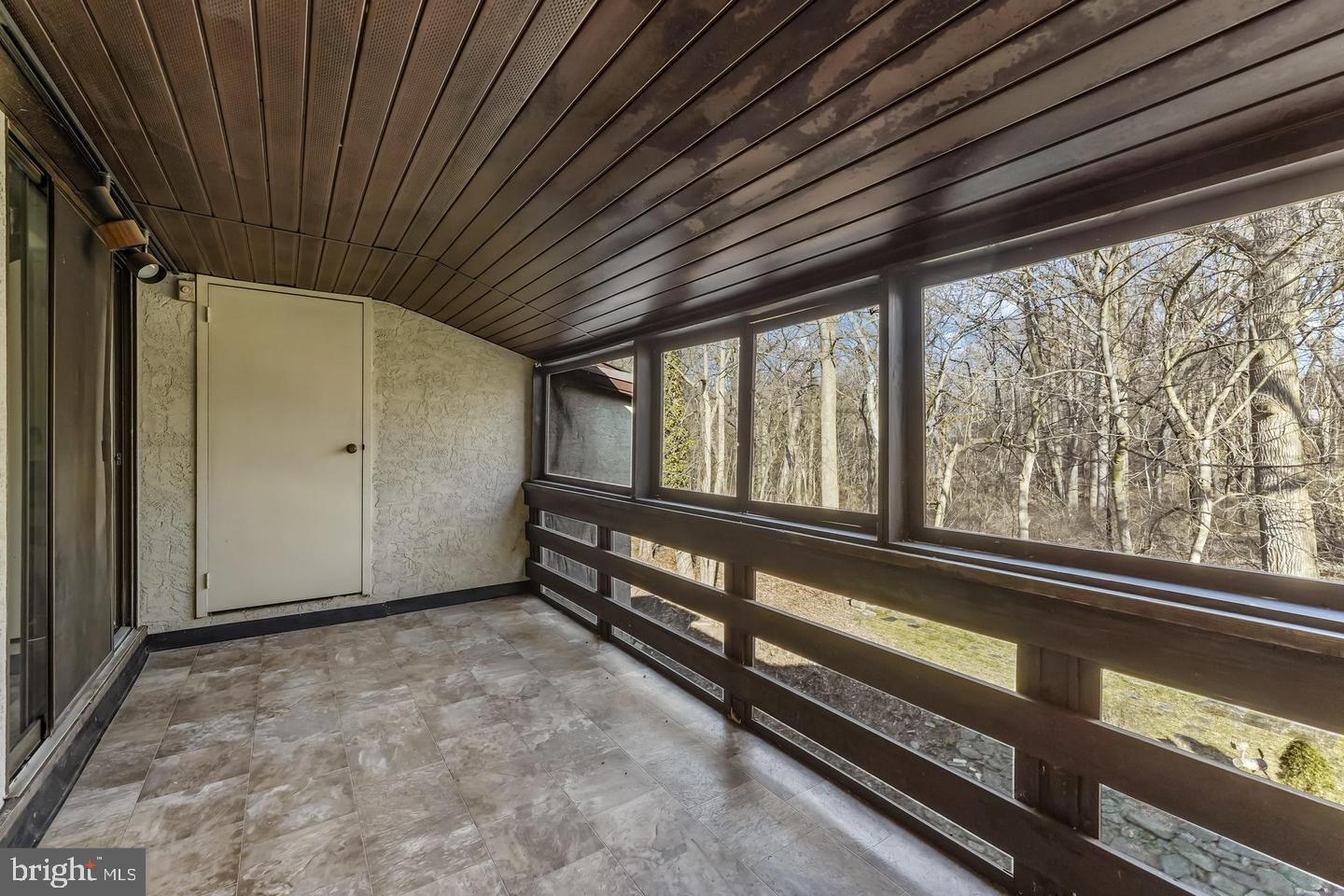 ROXBOROUGH - Residential Lease