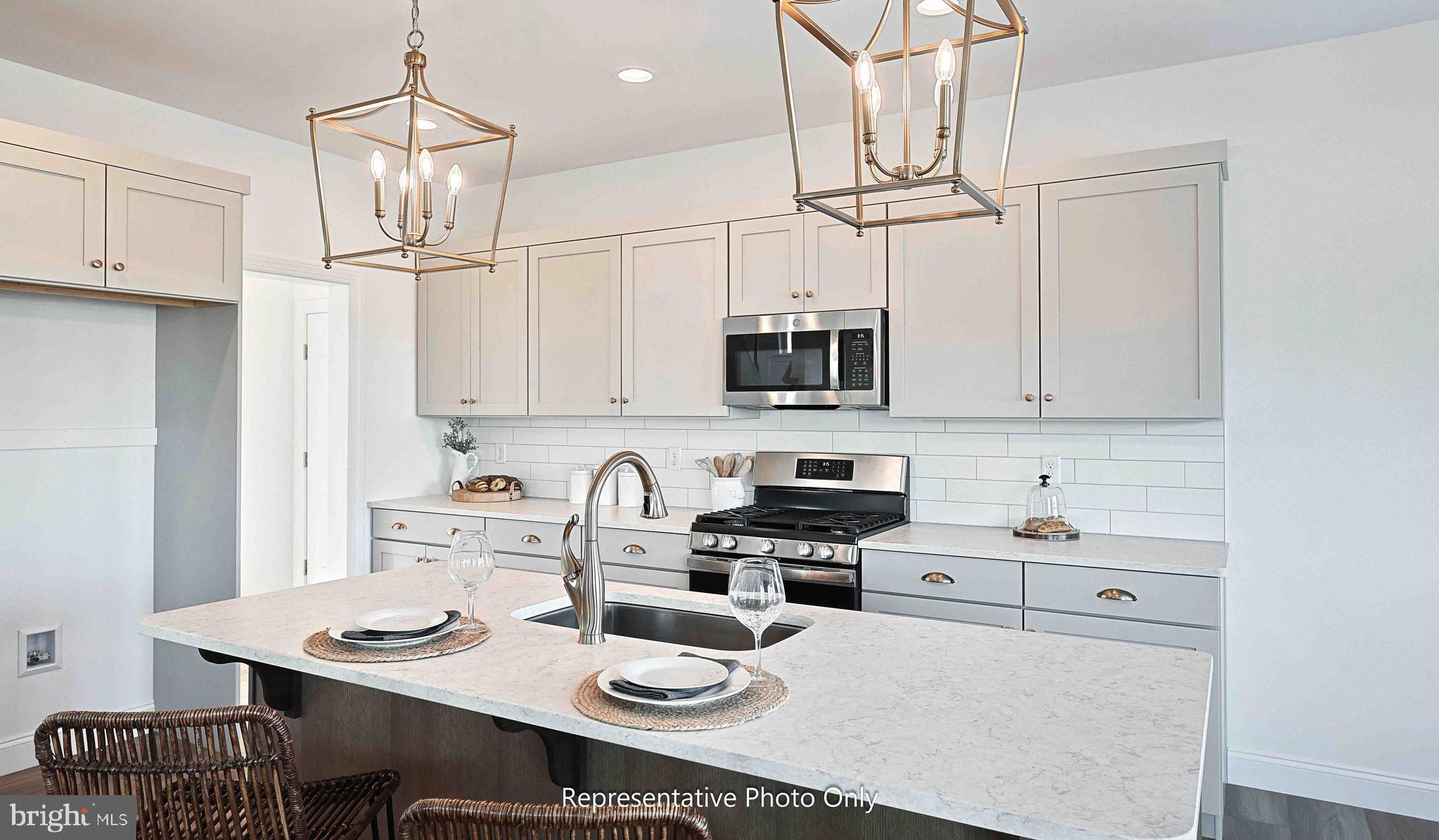 WALTON HILL - Residential