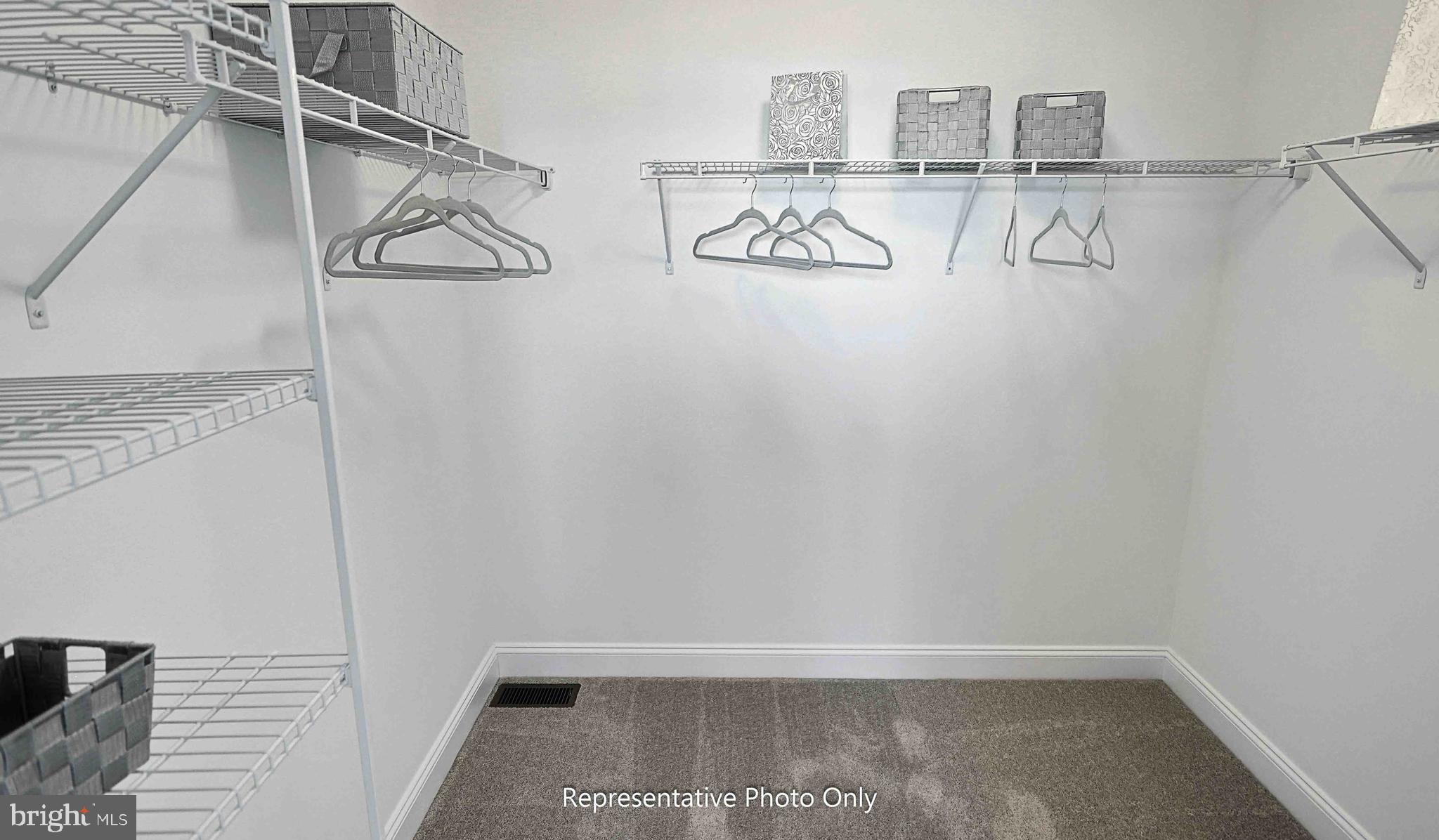 WALTON HILL - Residential