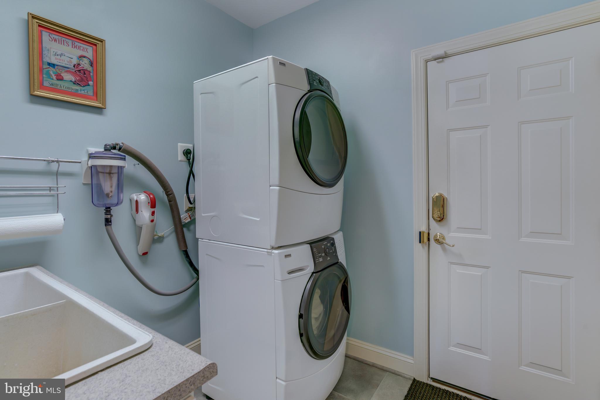 FRESHWATER ESTATES - Residential