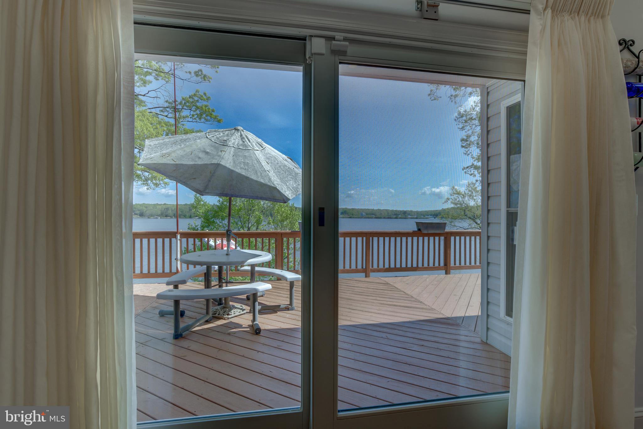 FRESHWATER ESTATES - Residential