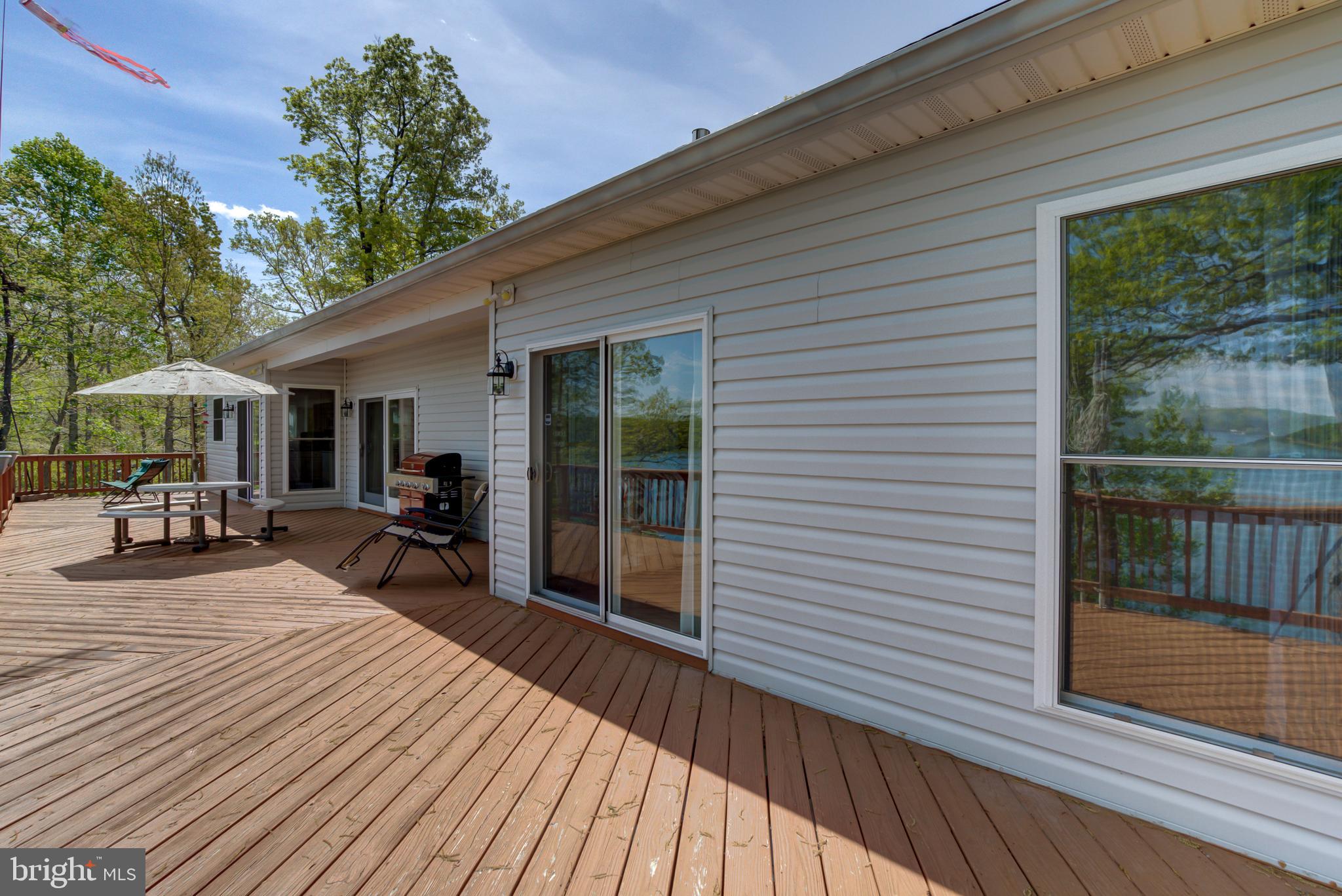 FRESHWATER ESTATES - Residential