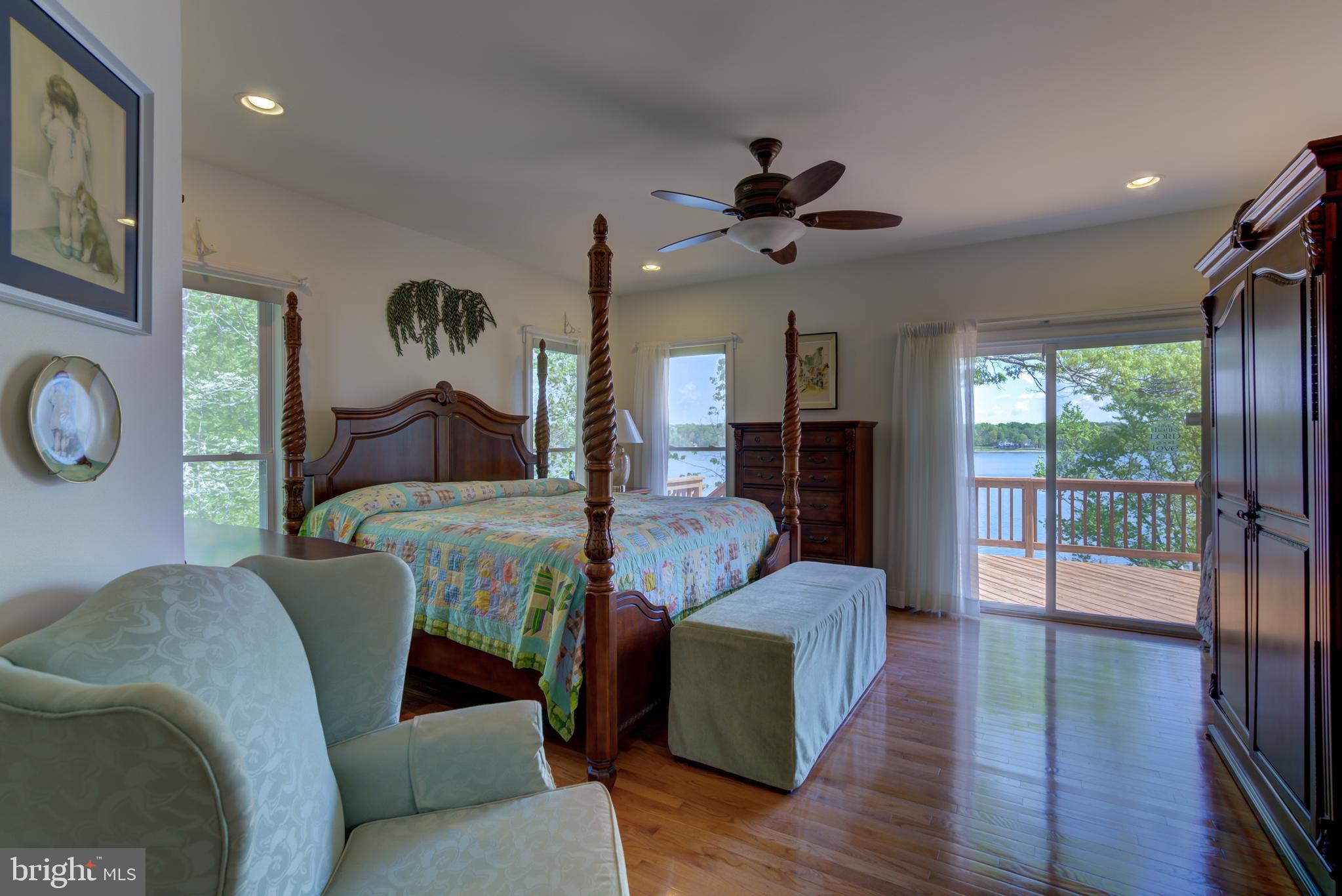 FRESHWATER ESTATES - Residential