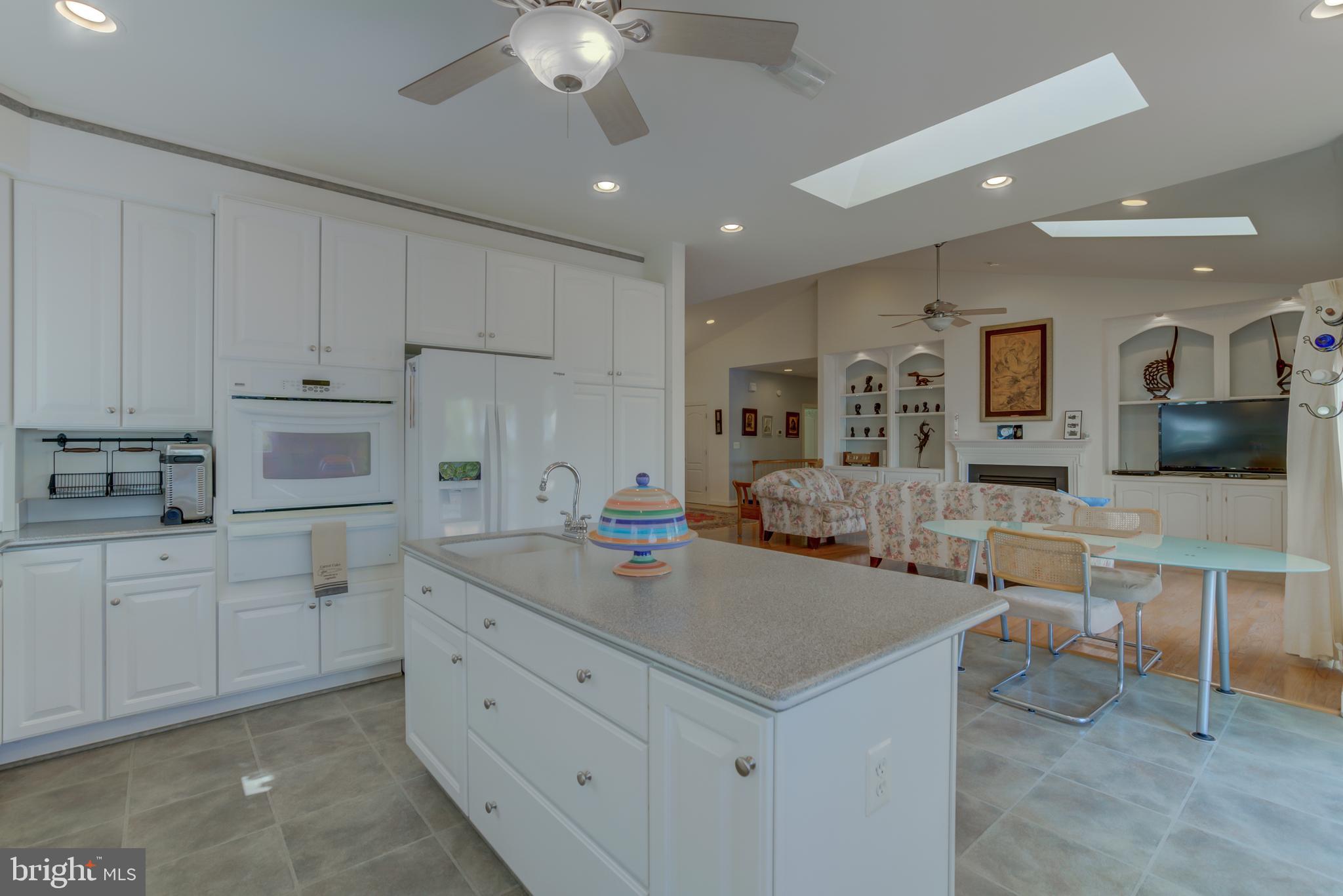 FRESHWATER ESTATES - Residential