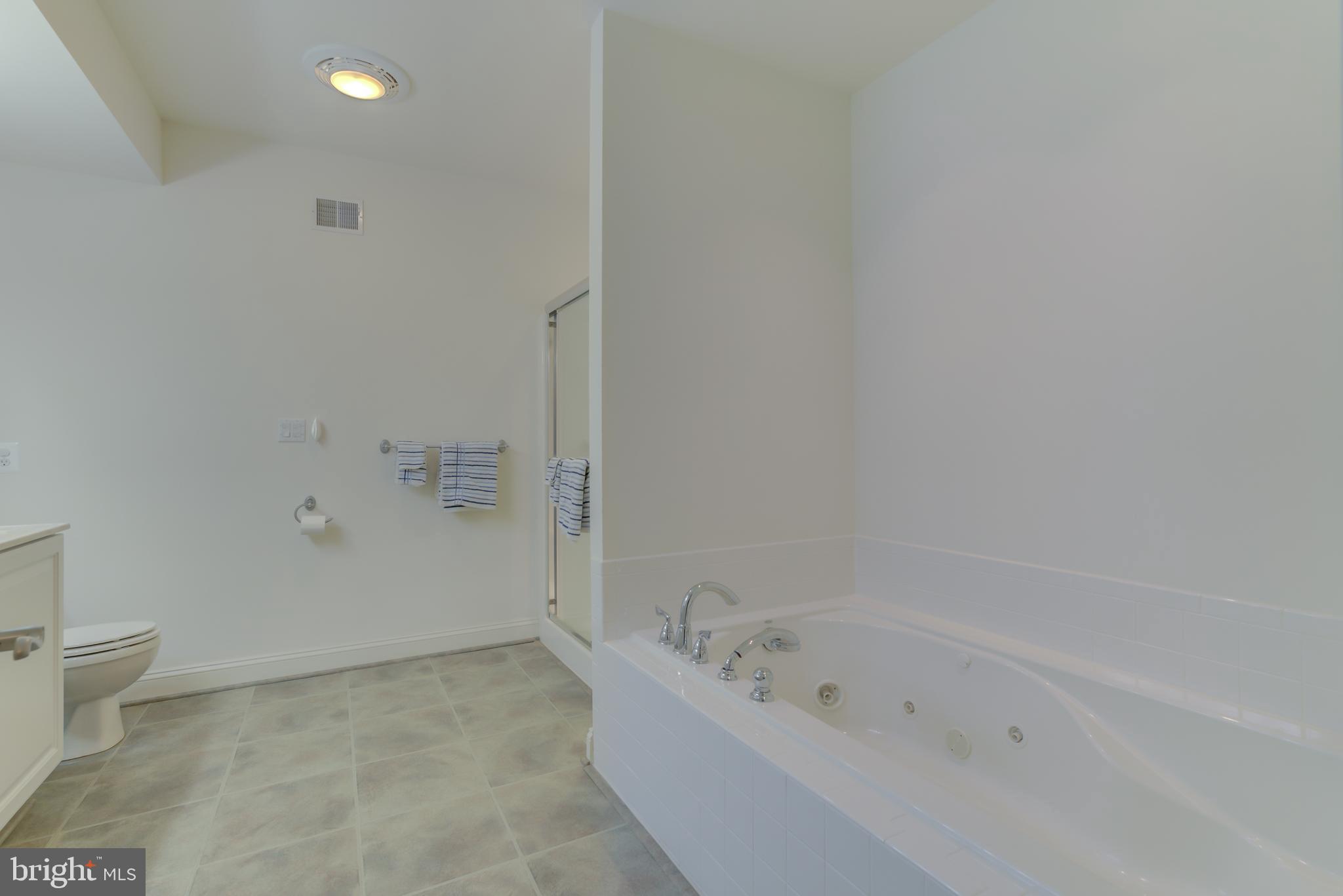 FRESHWATER ESTATES - Residential