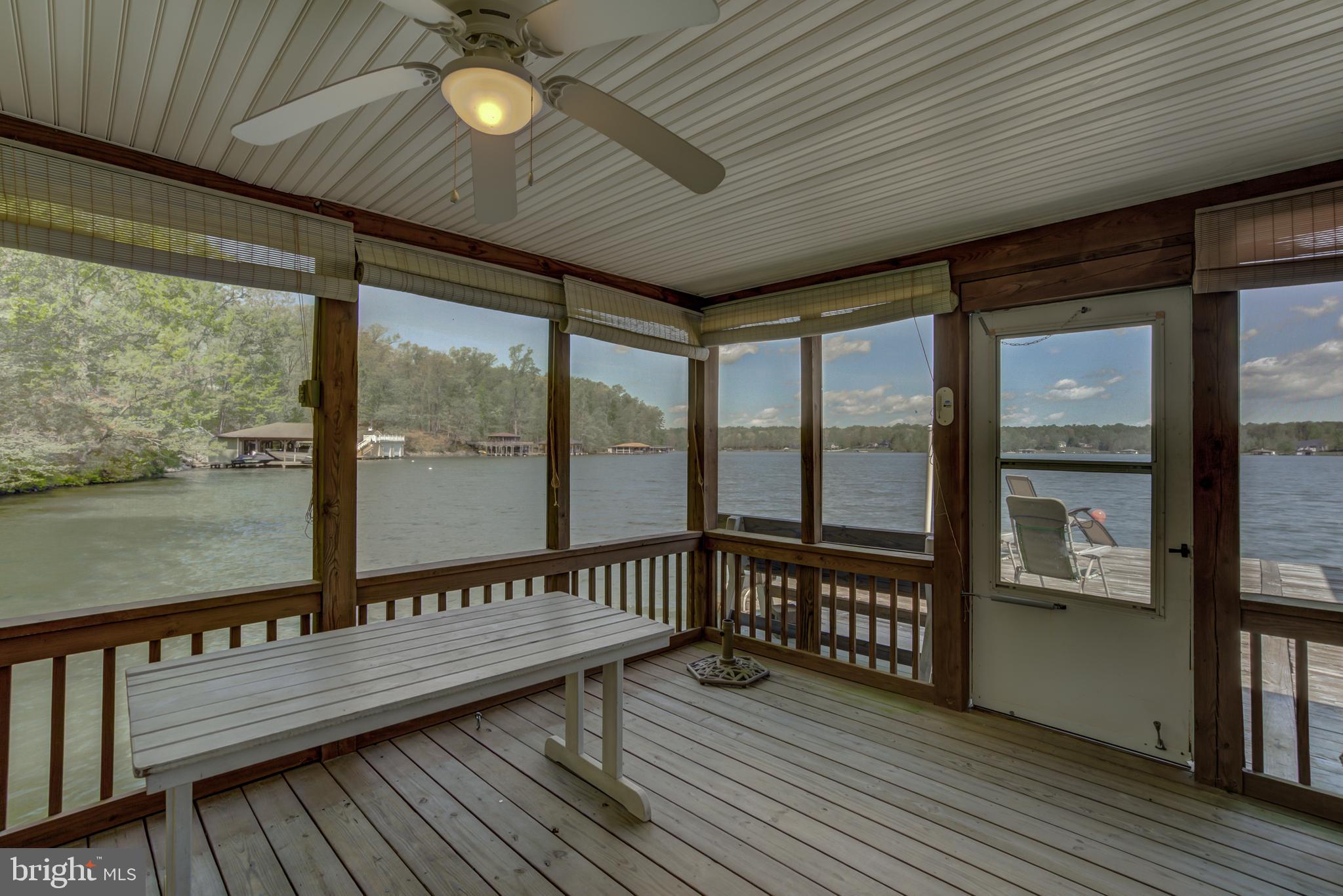 FRESHWATER ESTATES - Residential