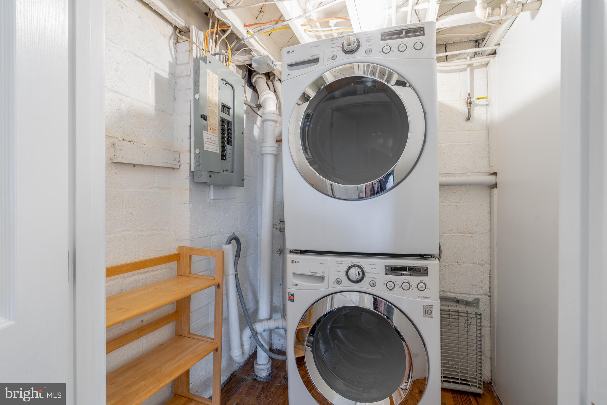 WARWICK VILLAGE - Residential