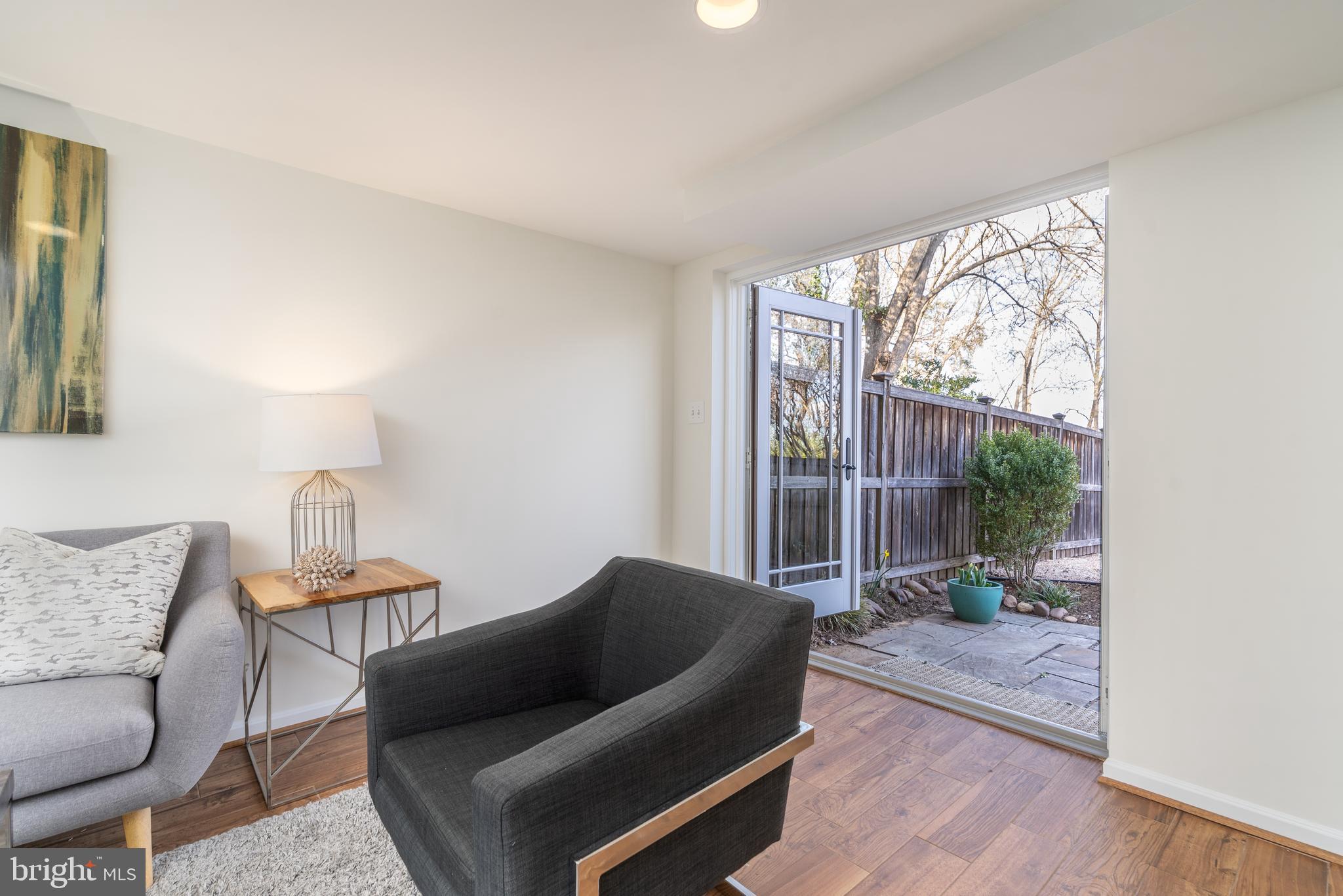 WARWICK VILLAGE - Residential