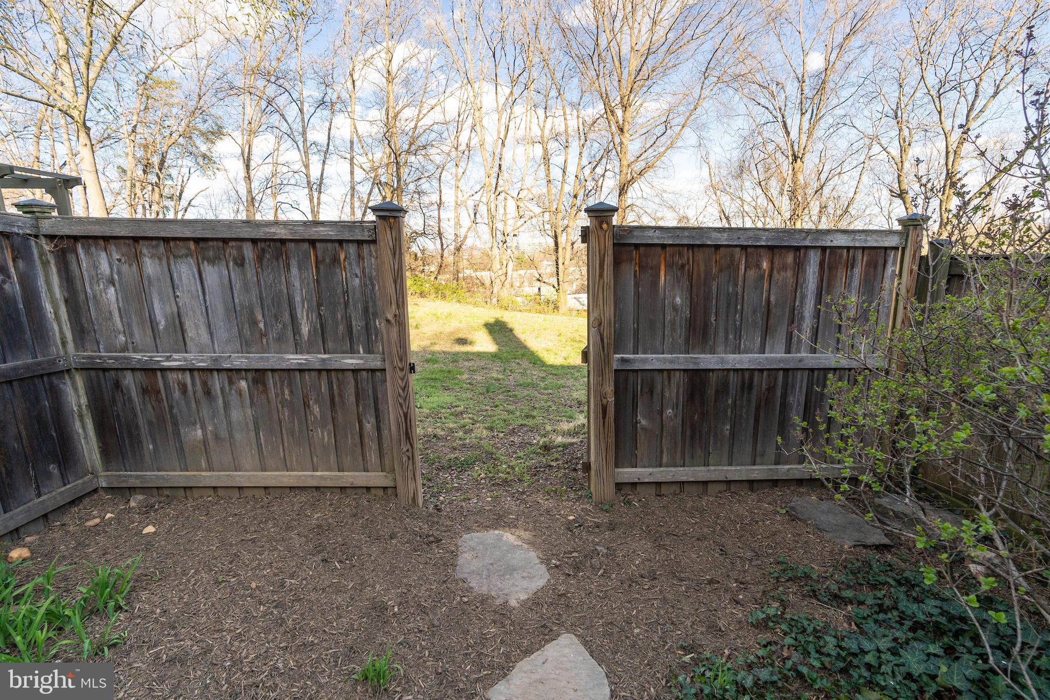 WARWICK VILLAGE - Residential