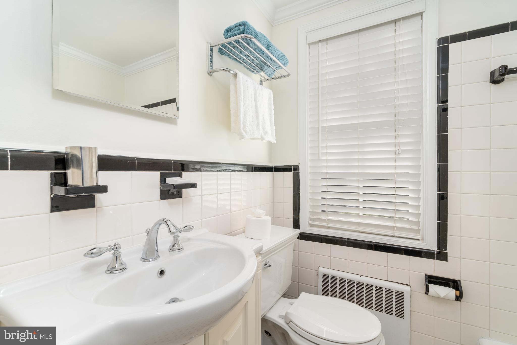 WARWICK VILLAGE - Residential