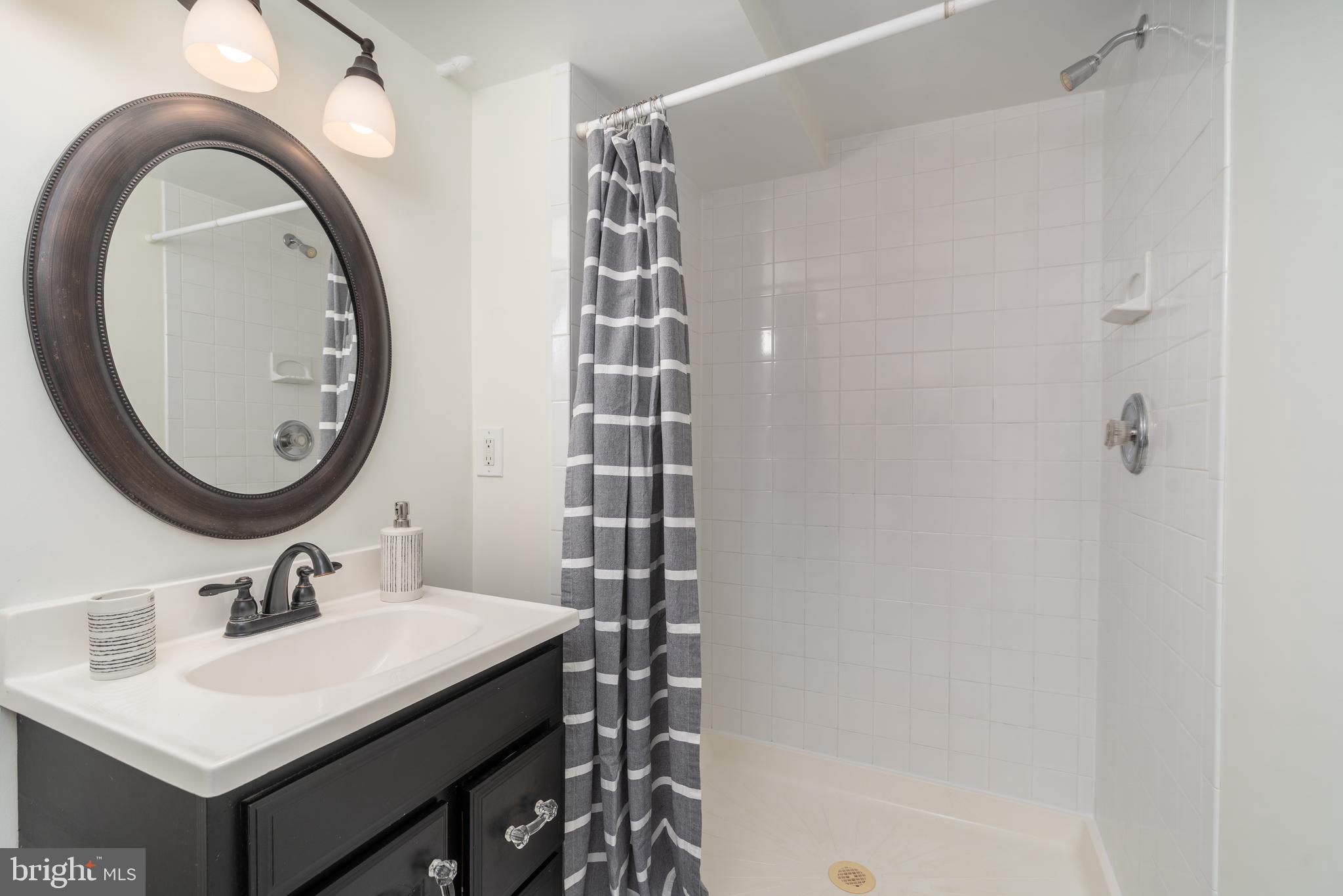 WARWICK VILLAGE - Residential