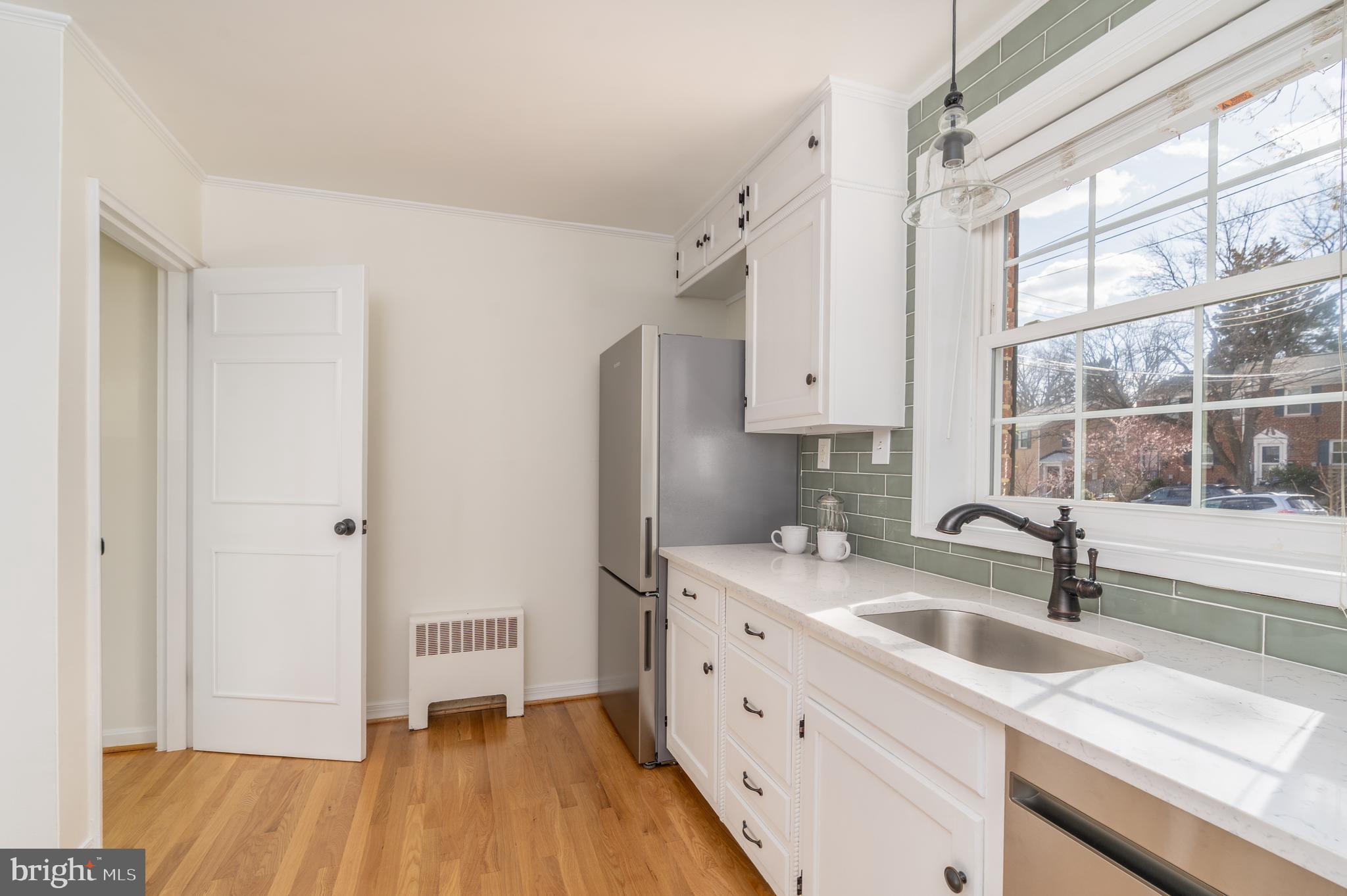 WARWICK VILLAGE - Residential