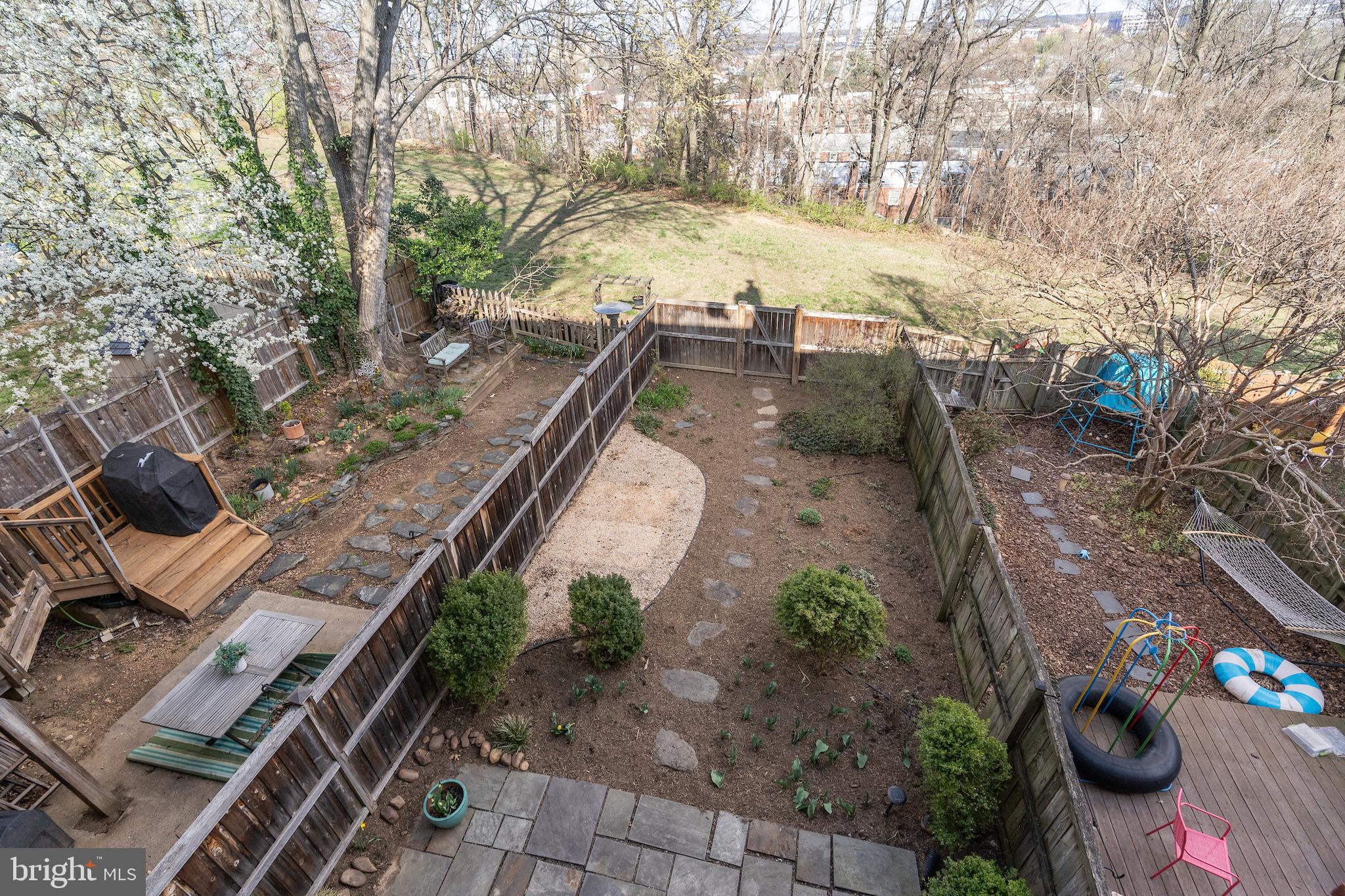 WARWICK VILLAGE - Residential