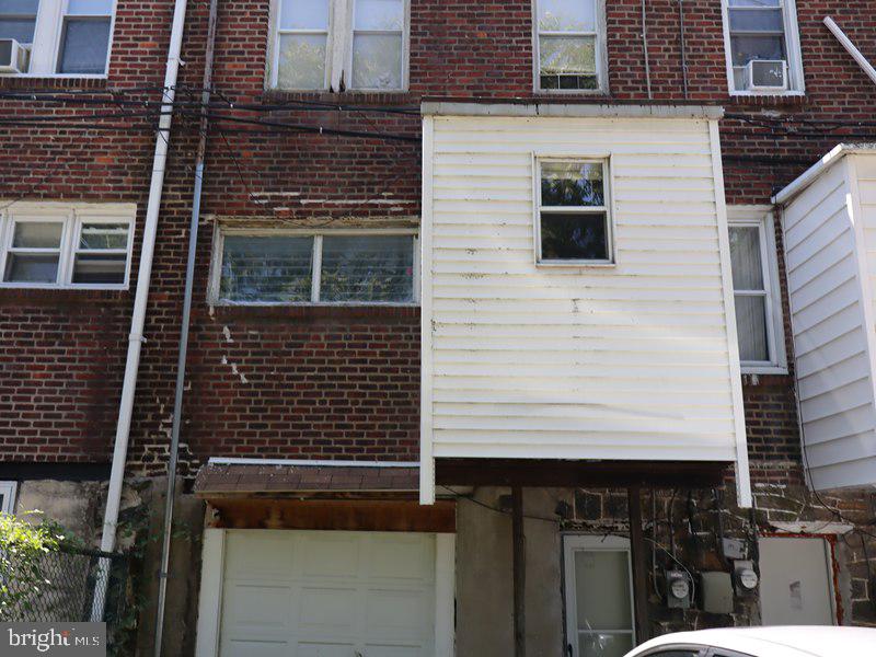157 LAFAYETTE AVENUE