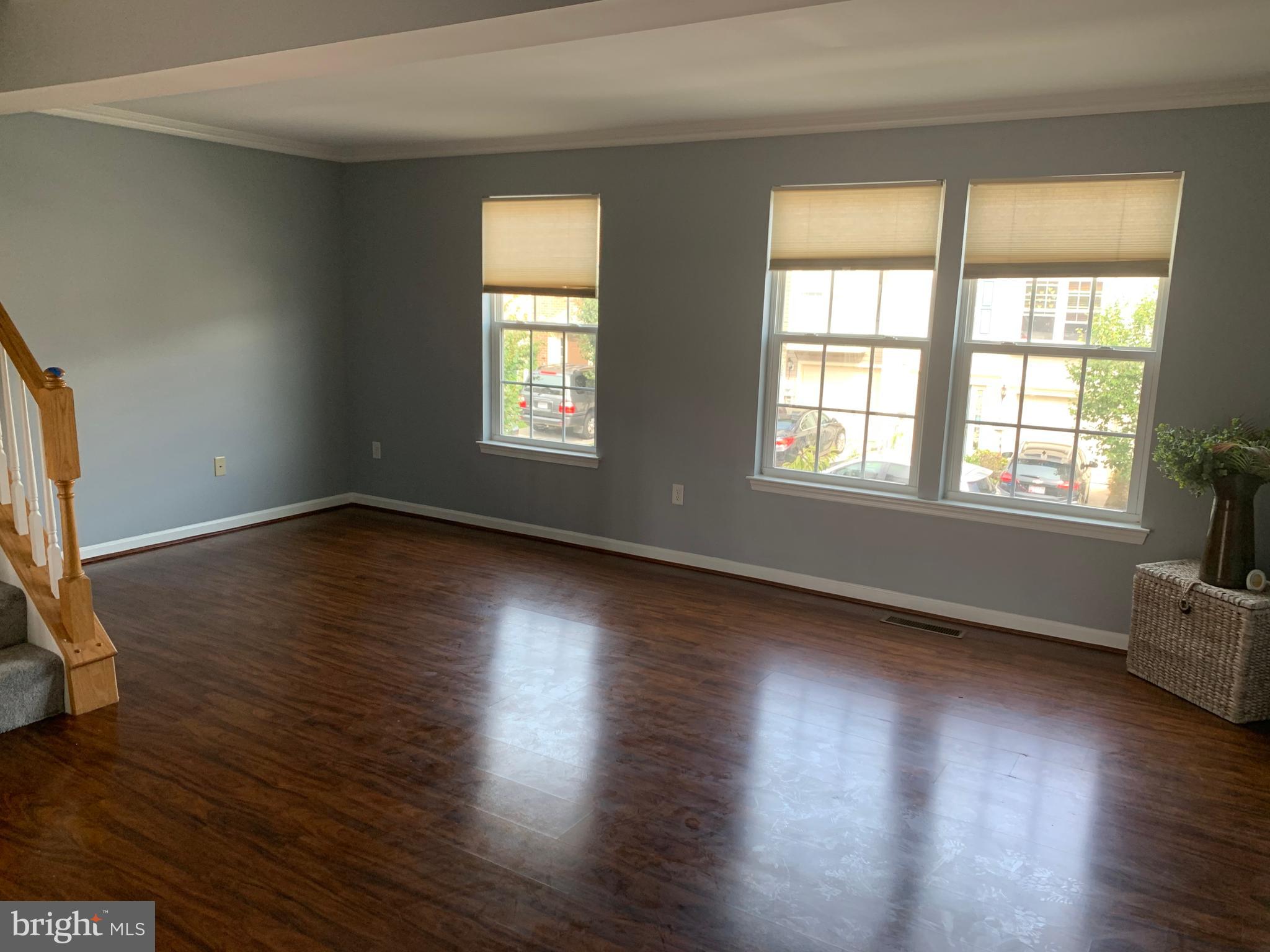 VILLAGE TOWNS - Residential Lease