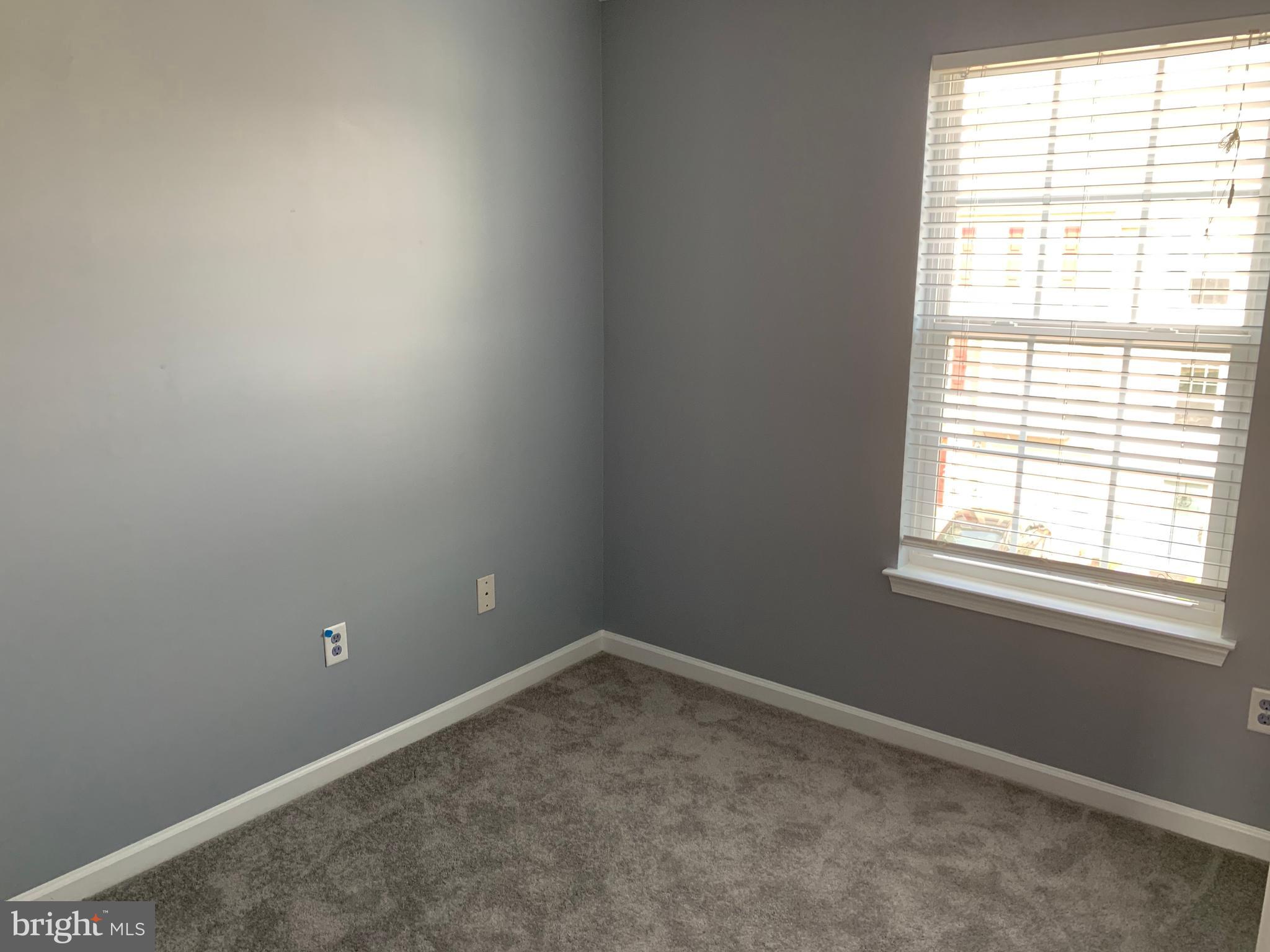 VILLAGE TOWNS - Residential Lease