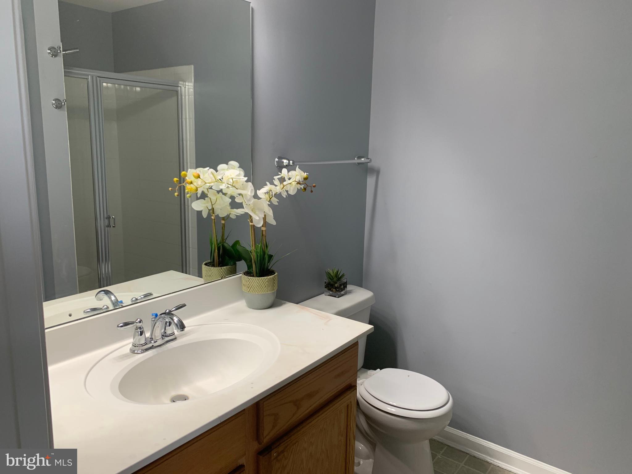 VILLAGE TOWNS - Residential Lease