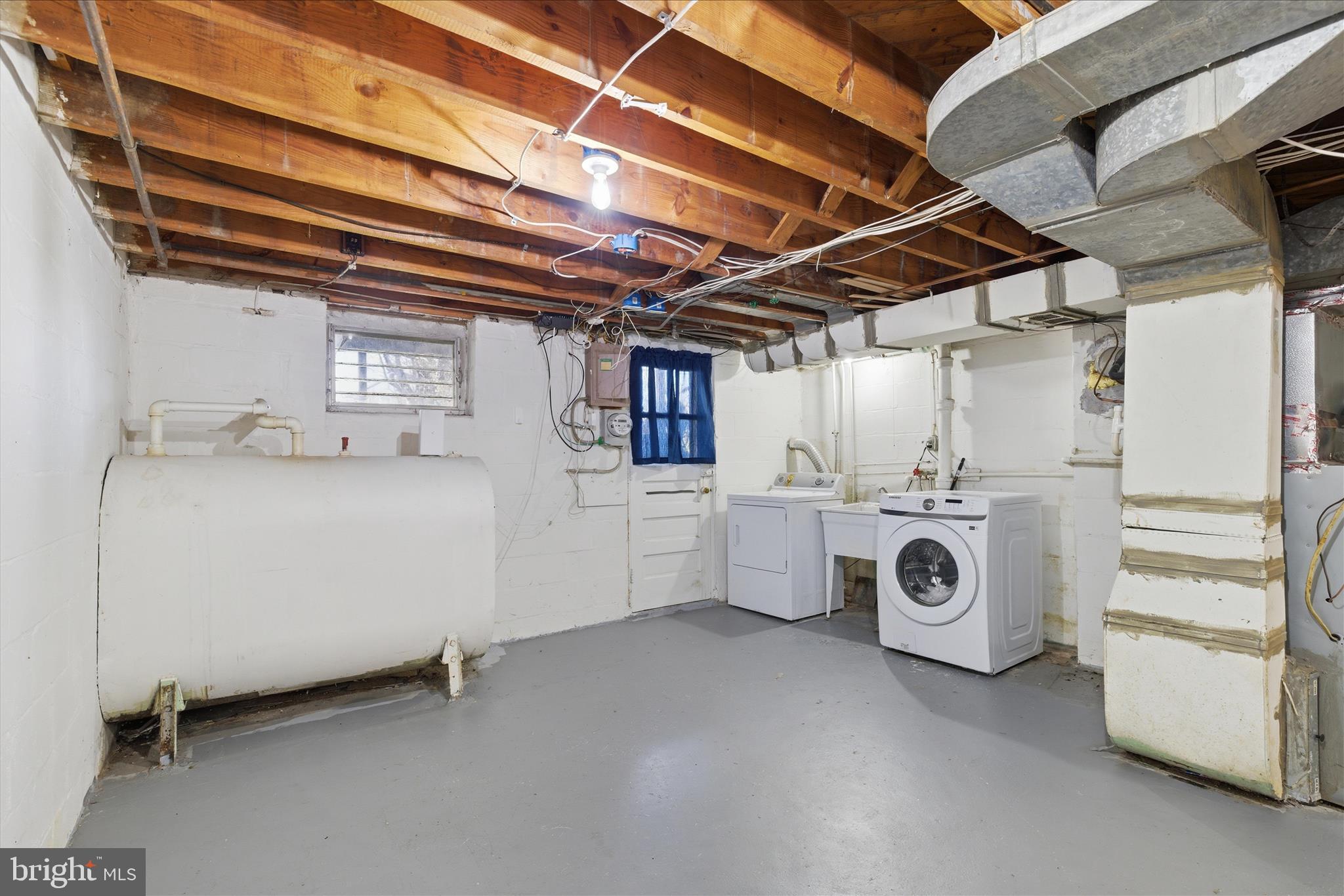 RIDGELEIGH - Residential