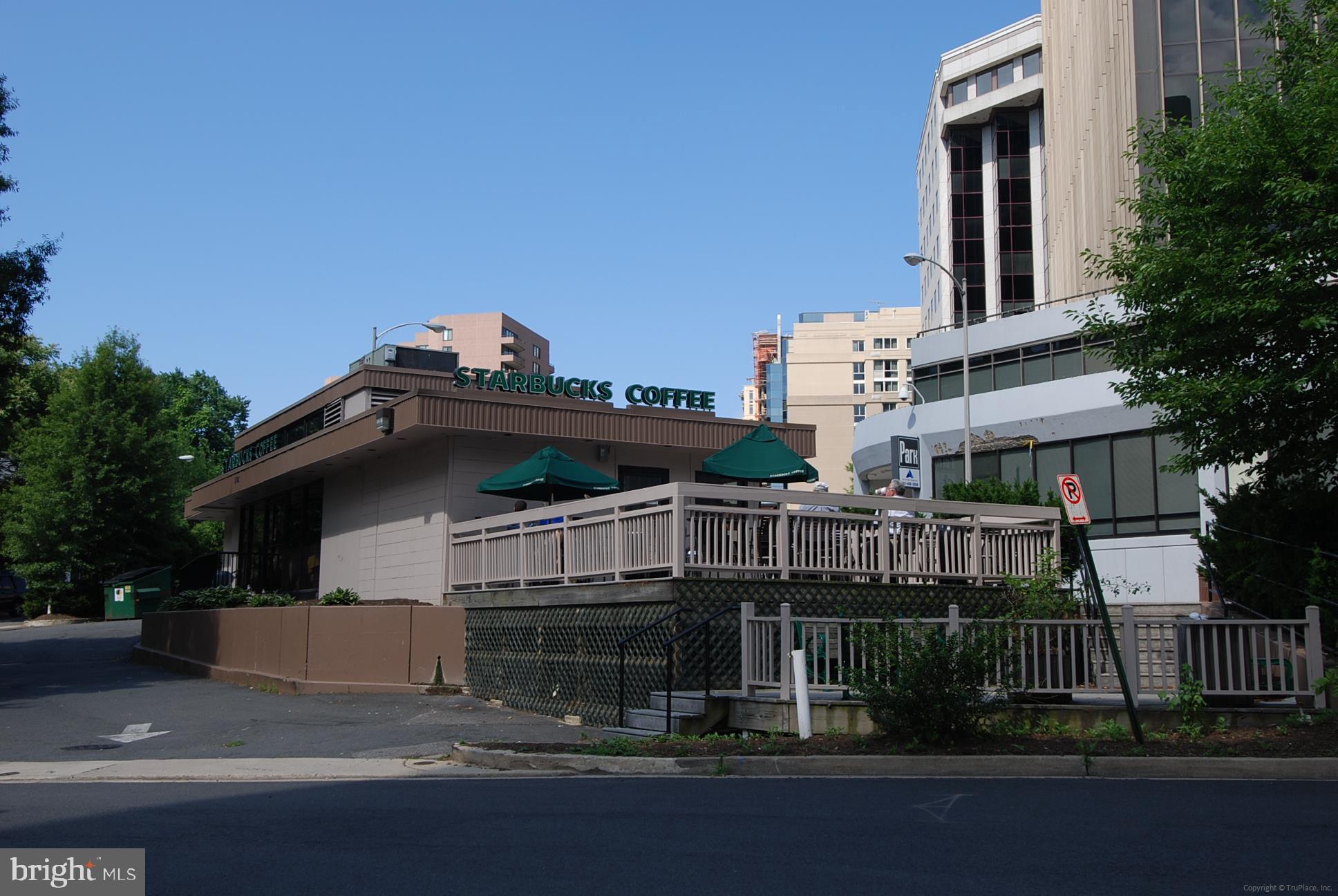 RIVER PLACE NORTH - Residential