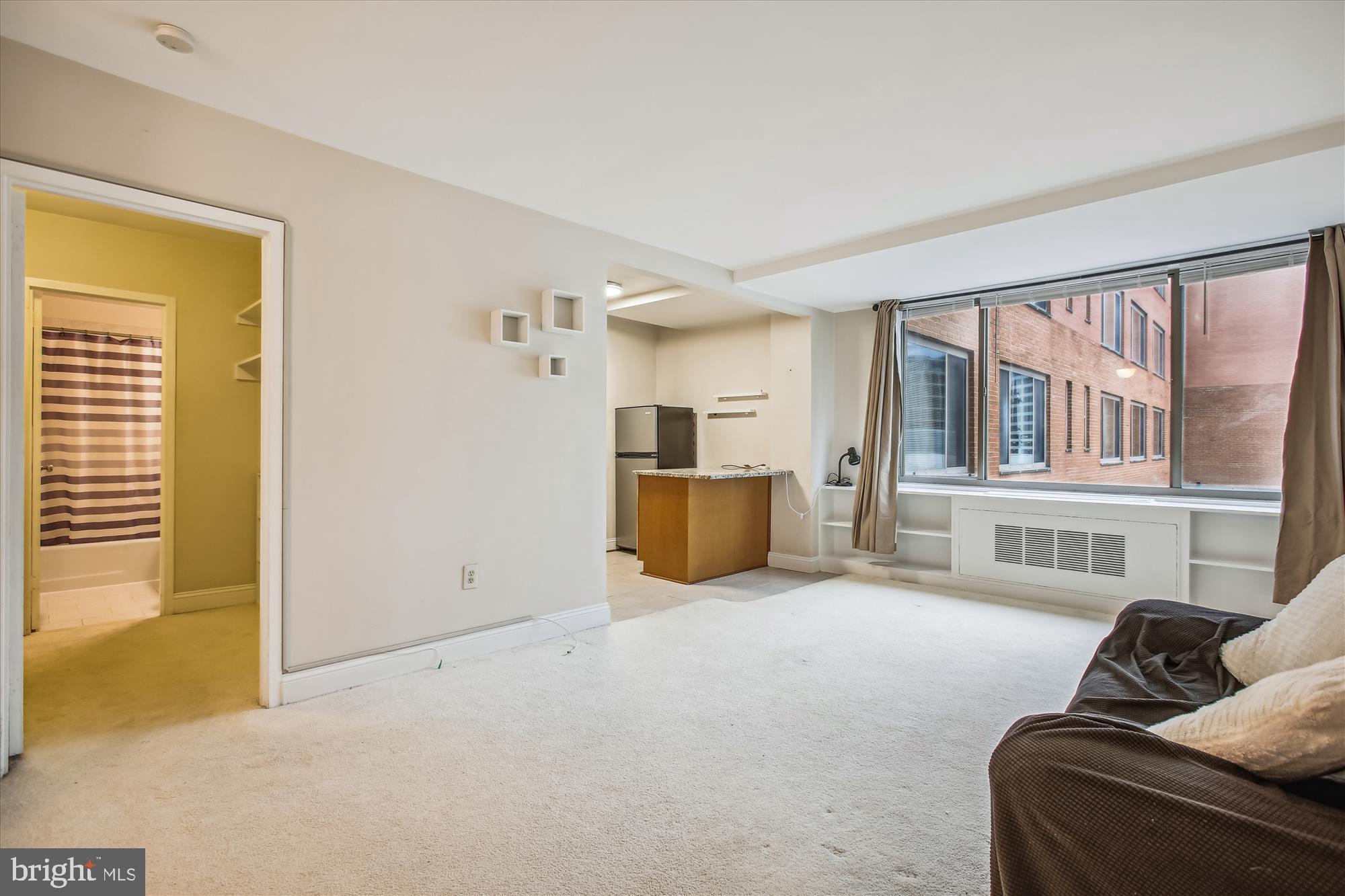 RIVER PLACE NORTH - Residential