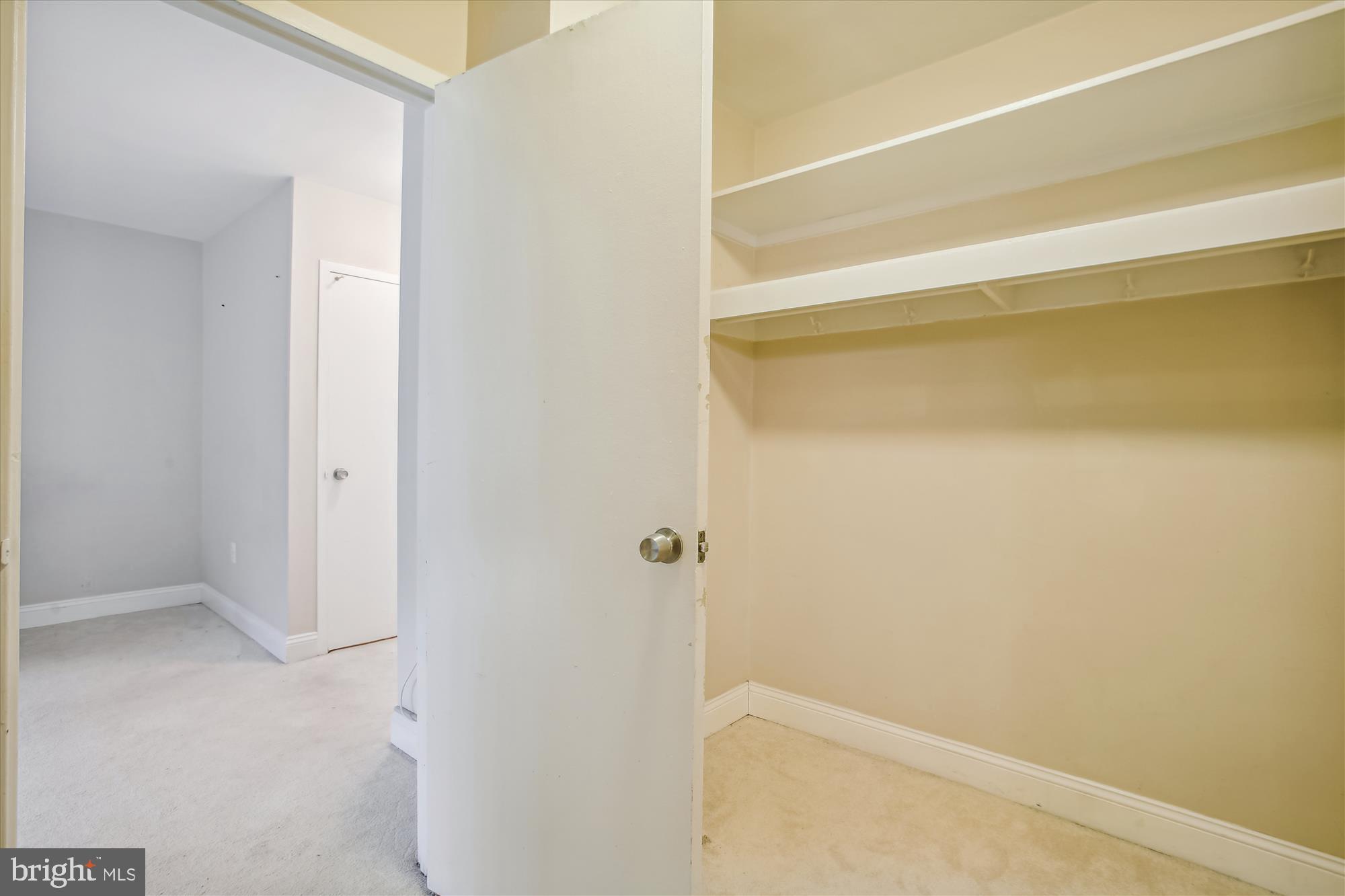 RIVER PLACE NORTH - Residential